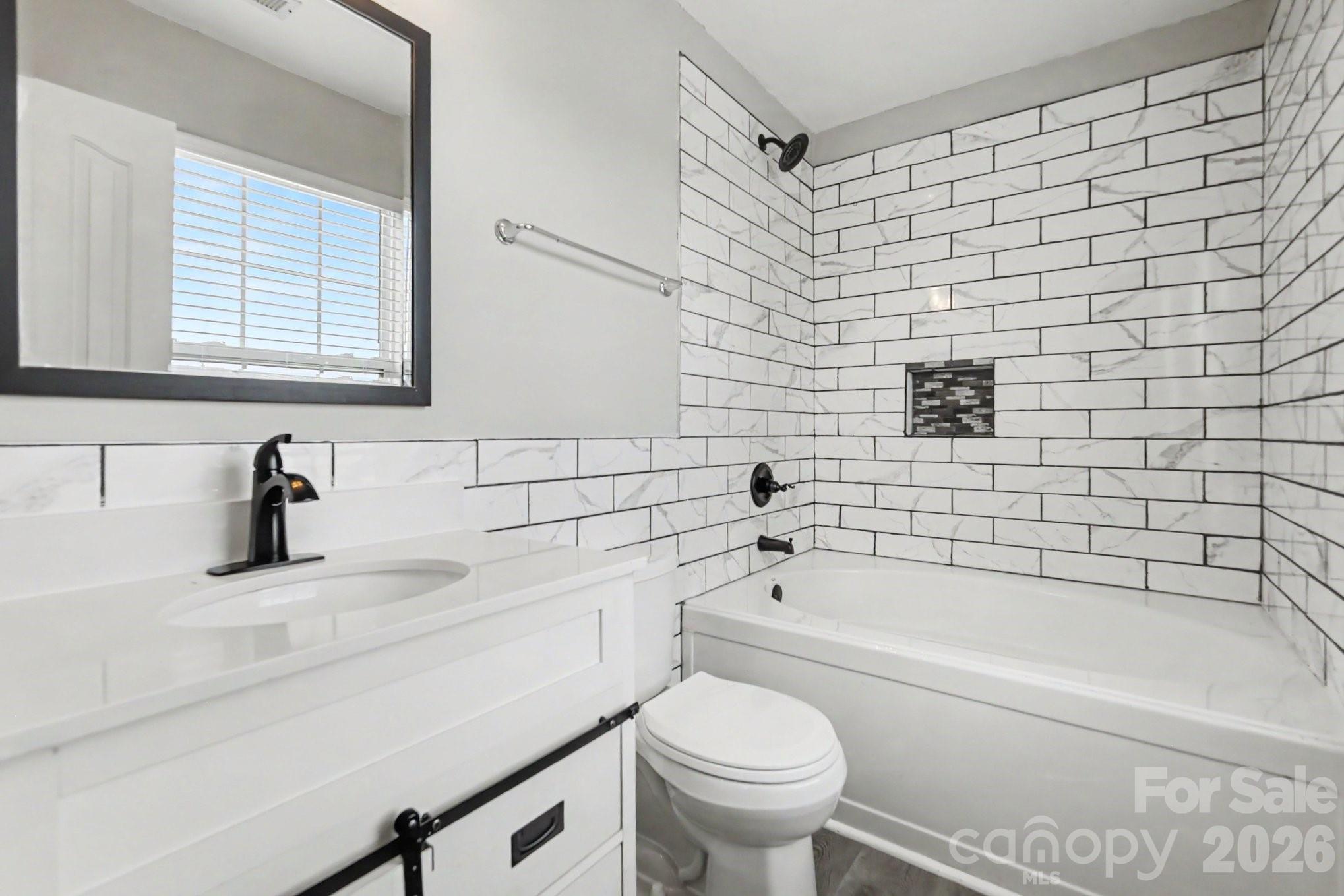 15331 Dehavilland Drive — Charlotte