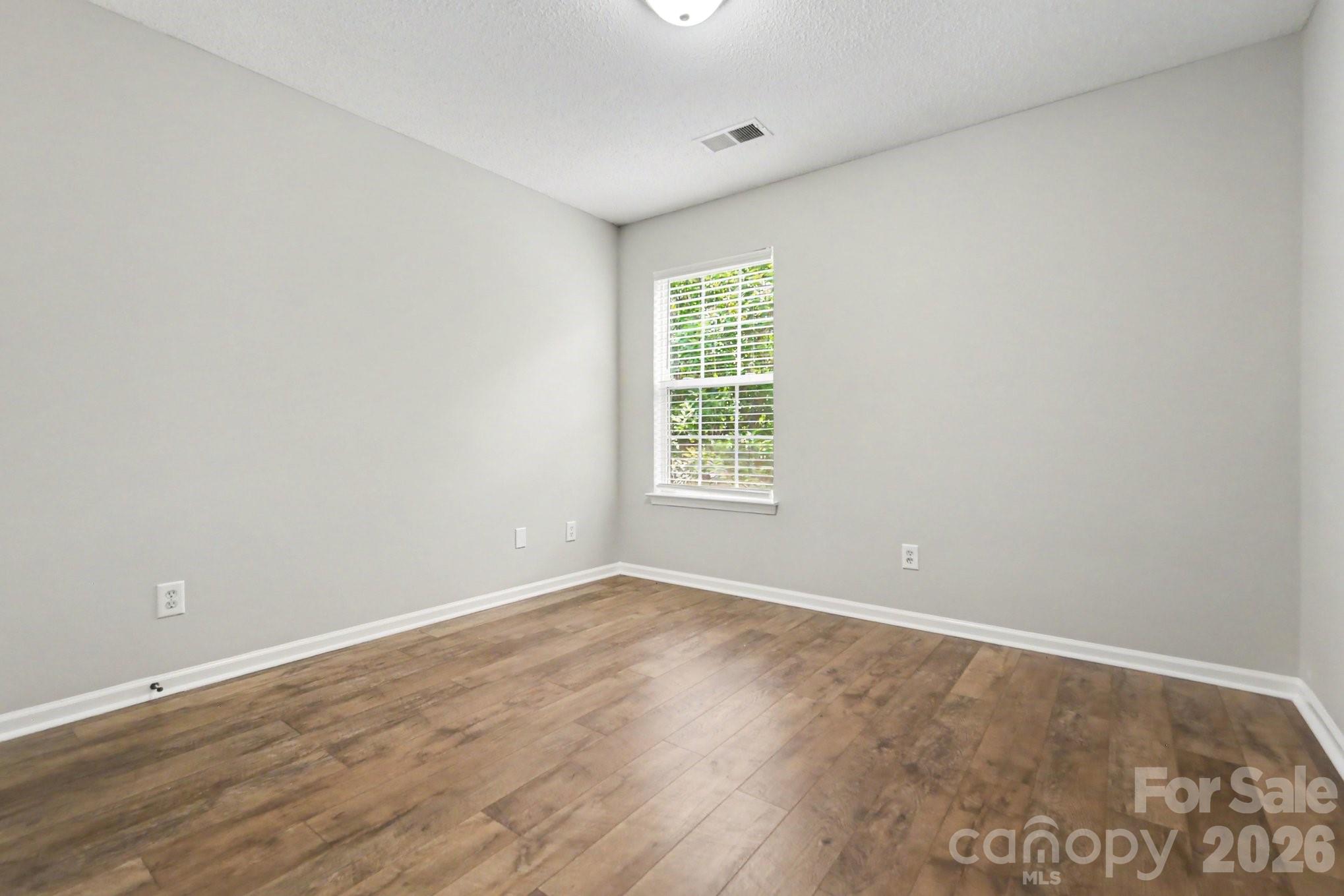 15331 Dehavilland Drive — Charlotte