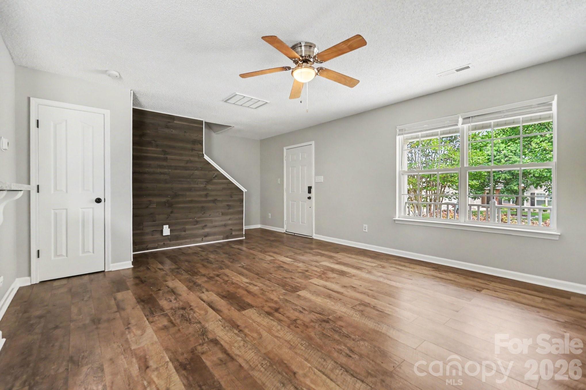15331 Dehavilland Drive — Charlotte