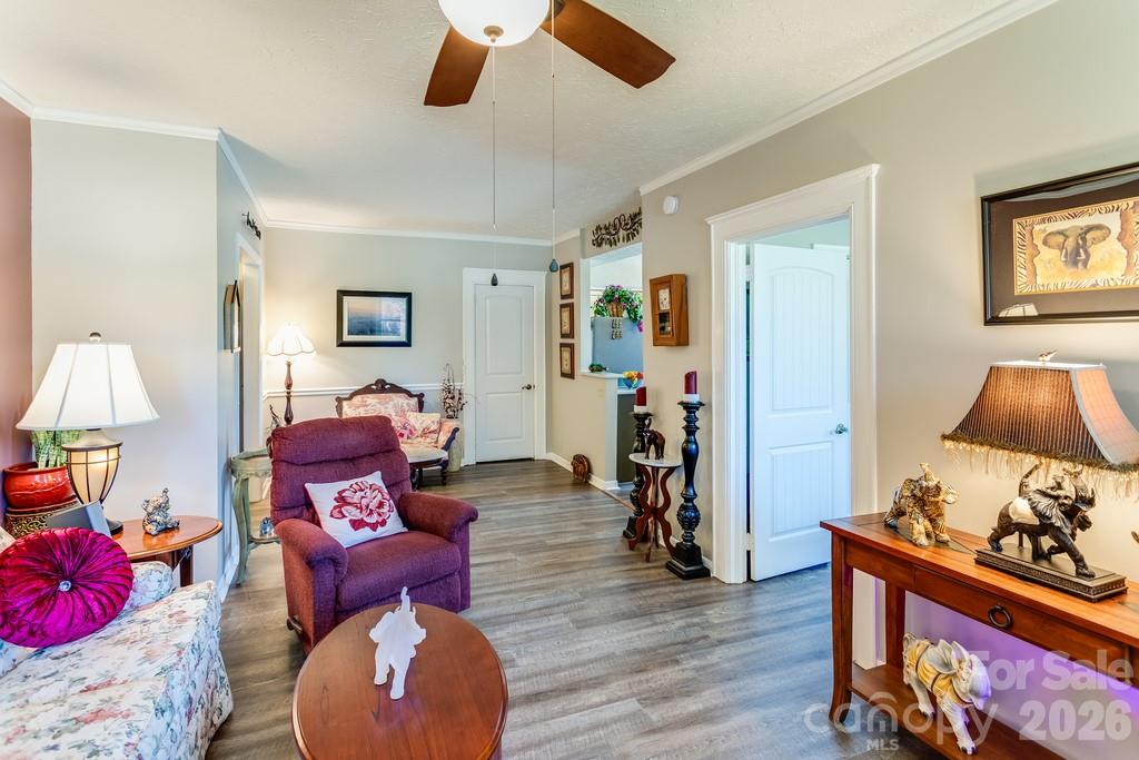 622 S Haywood Street #102 — Waynesville