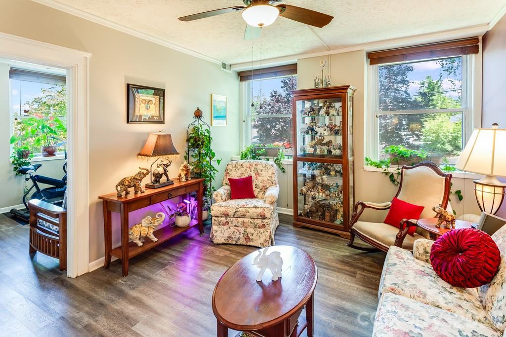 622 S Haywood Street #102 — Waynesville