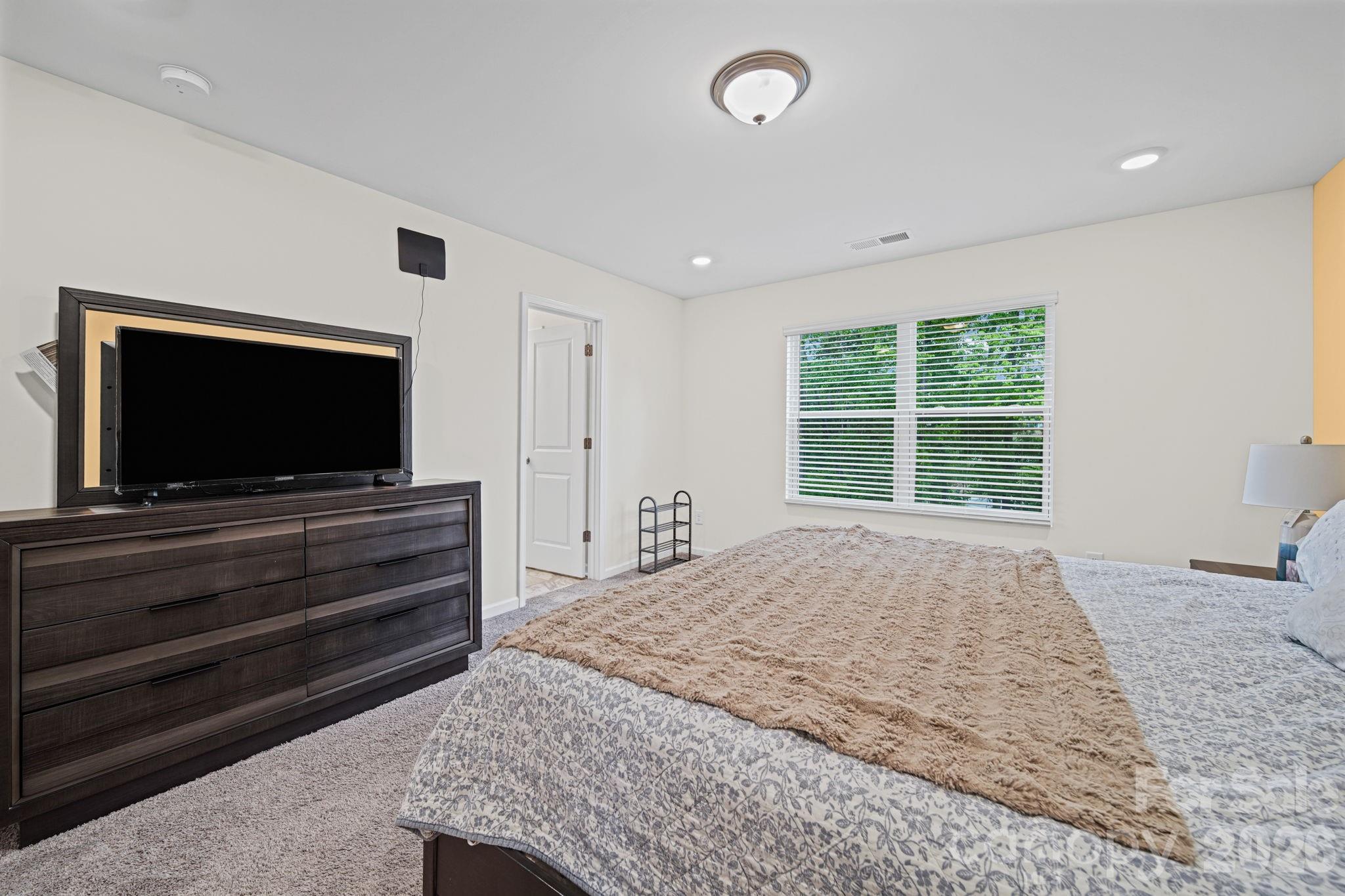 8031 Ramsburg Drive — Charlotte