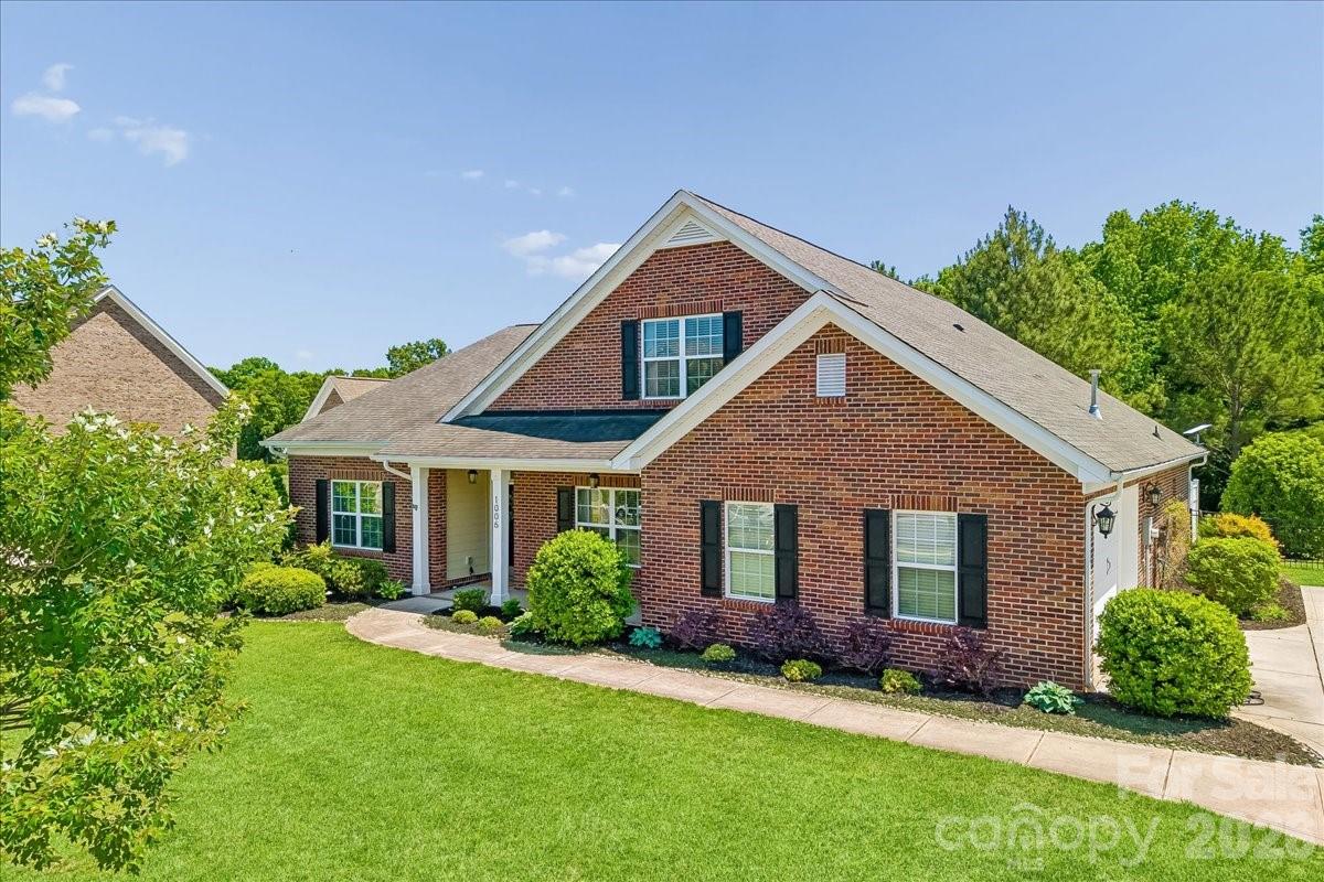 1006 Spring Rose Lane — Matthews