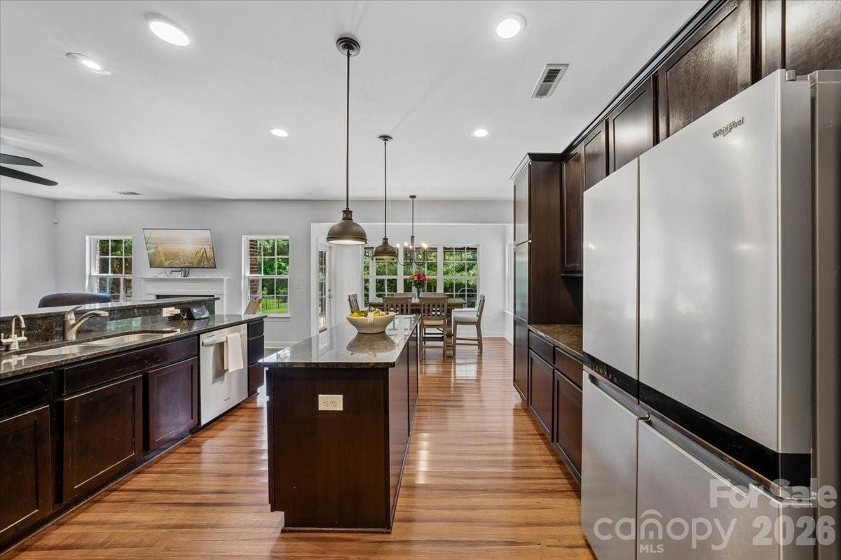 1006 Spring Rose Lane — Matthews