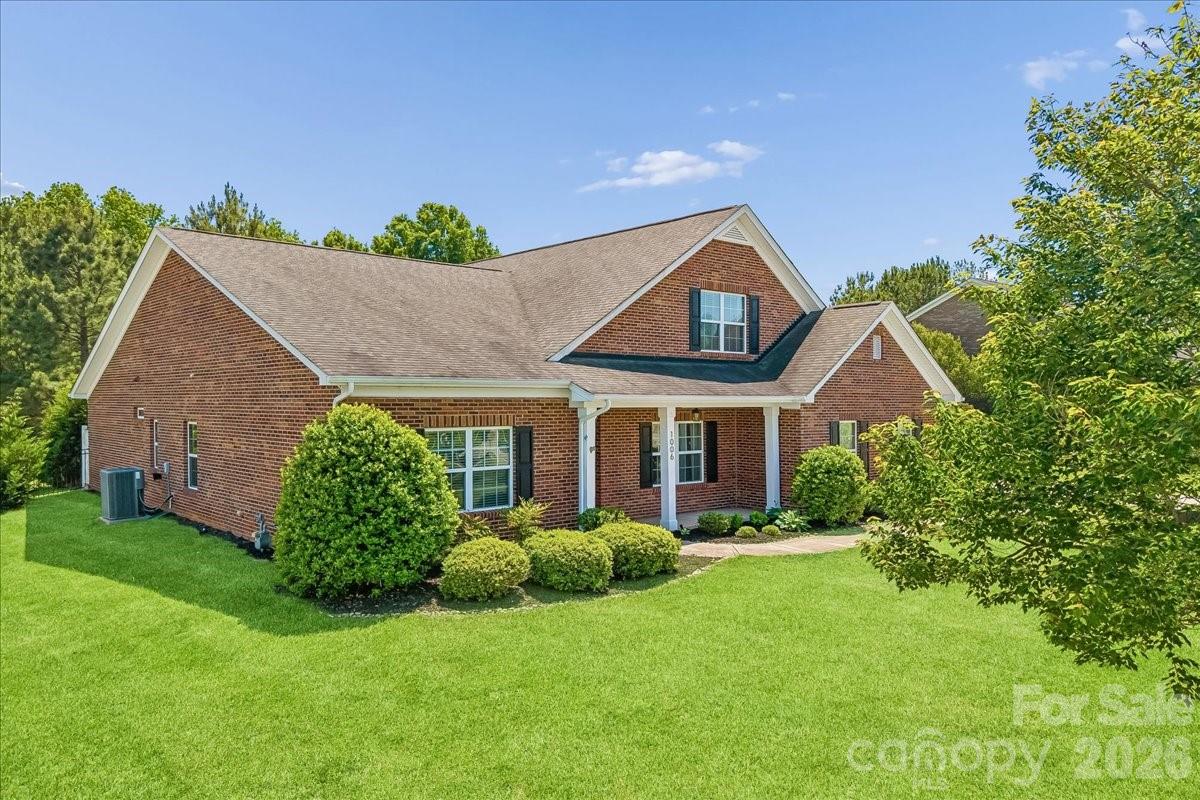 1006 Spring Rose Lane — Matthews