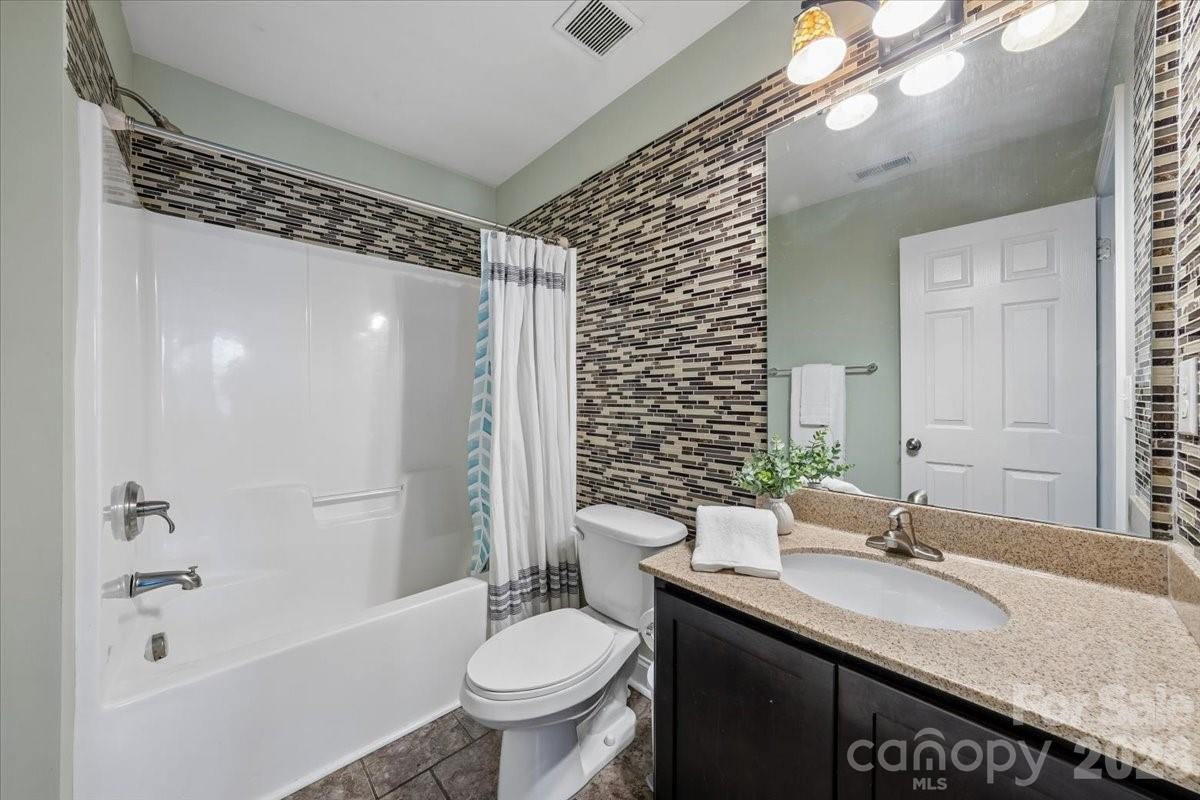 1006 Spring Rose Lane — Matthews