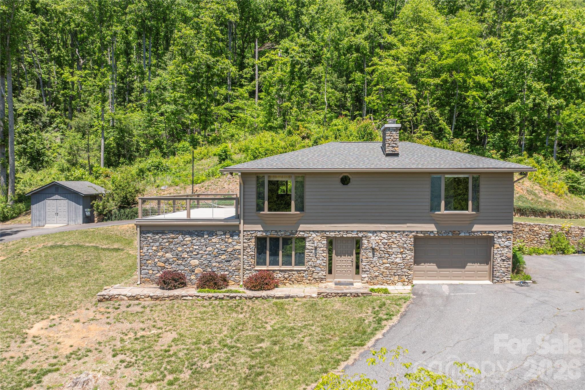 250 Lynn Cove Road — Asheville