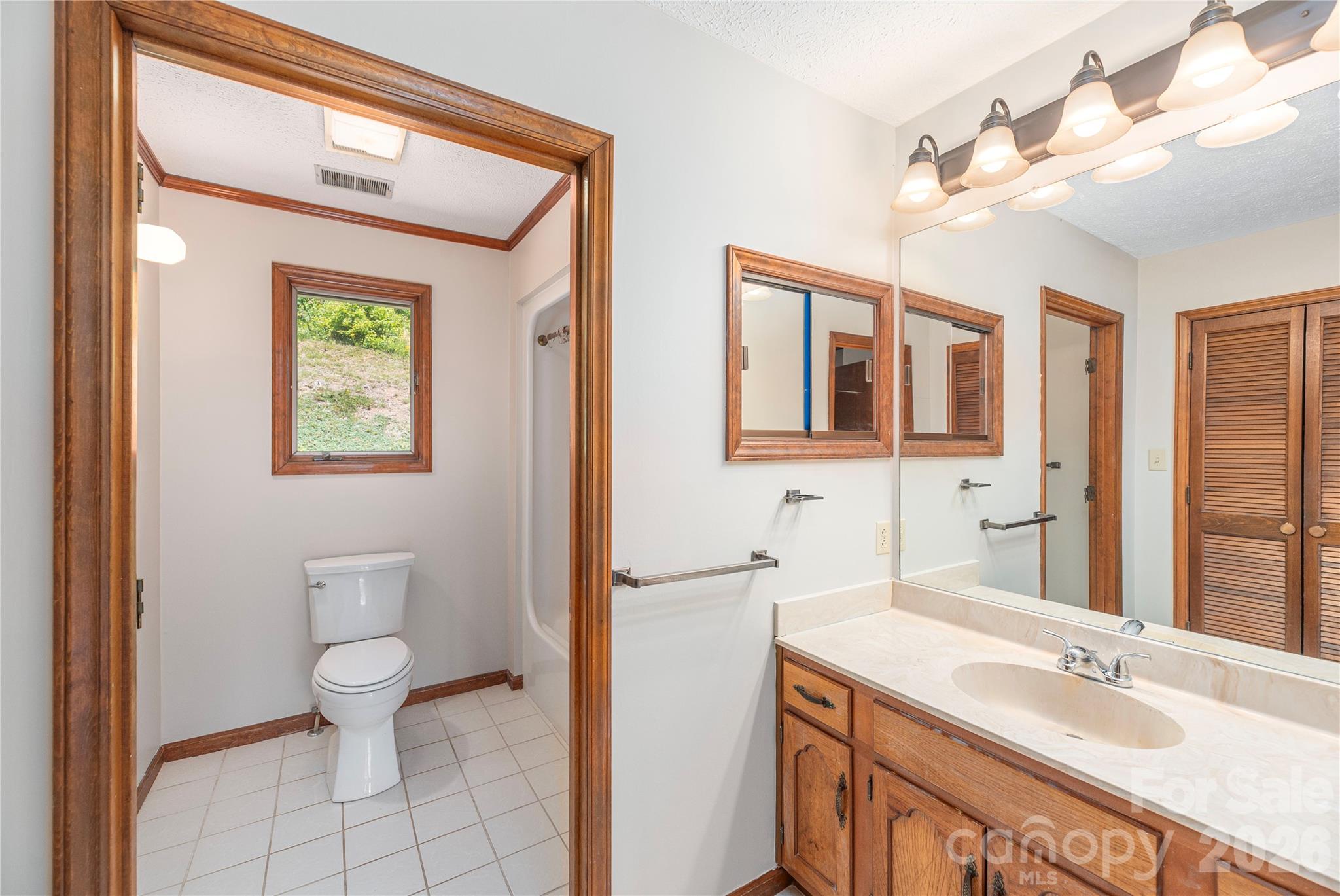 250 Lynn Cove Road — Asheville