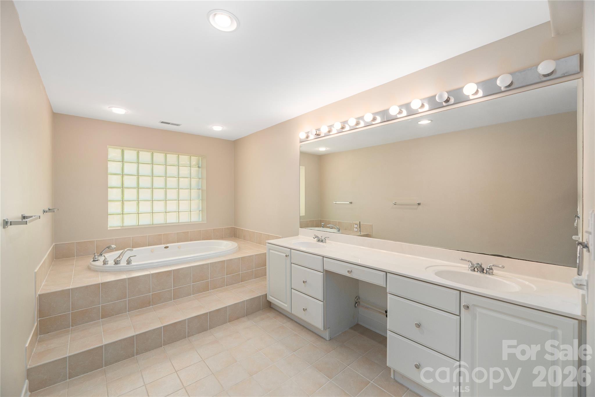 250 Lynn Cove Road — Asheville