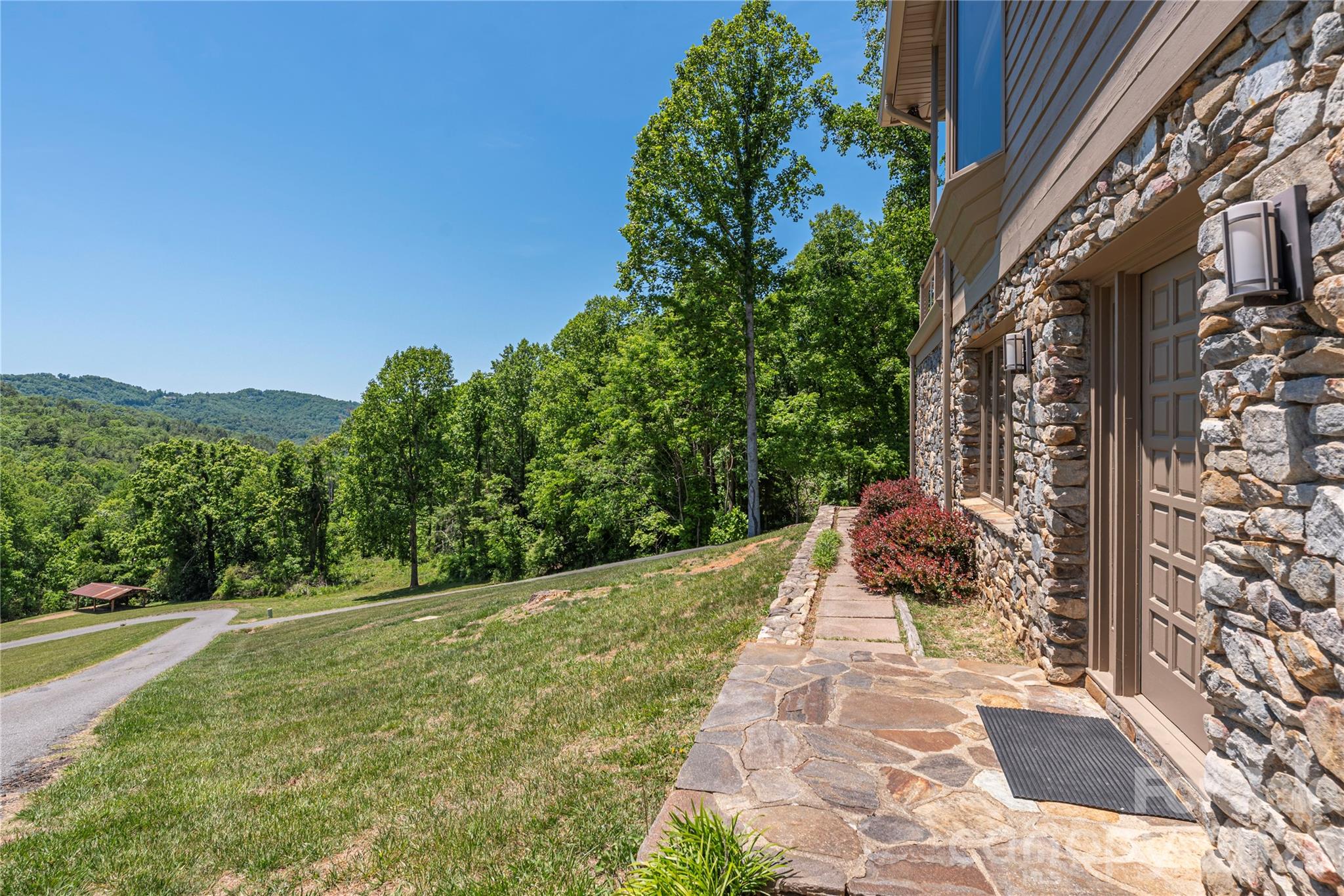 250 Lynn Cove Road — Asheville