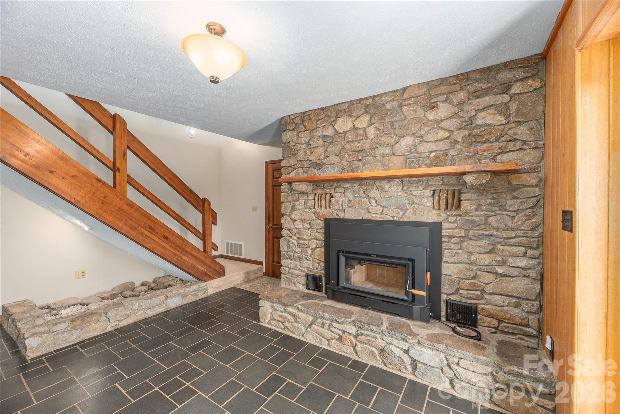 250 Lynn Cove Road — Asheville