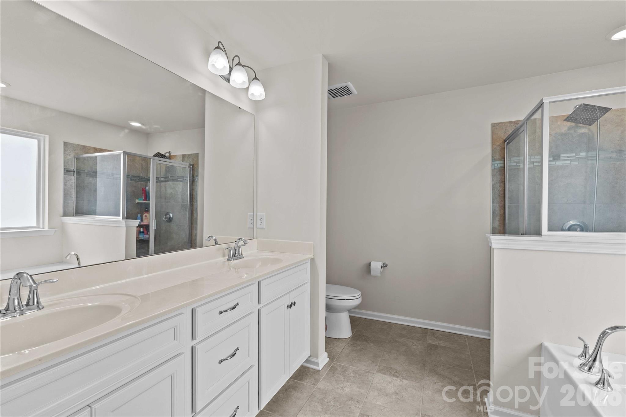 16016 Harbor Hill Drive — Charlotte