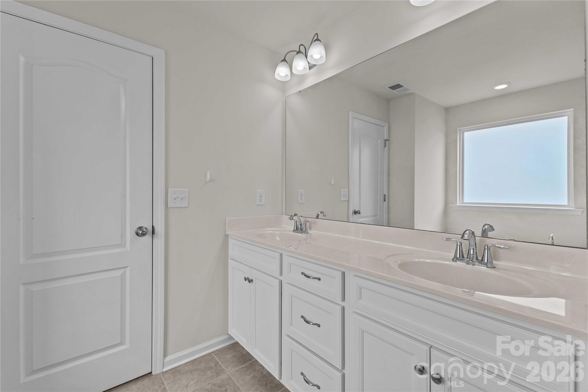 16016 Harbor Hill Drive — Charlotte