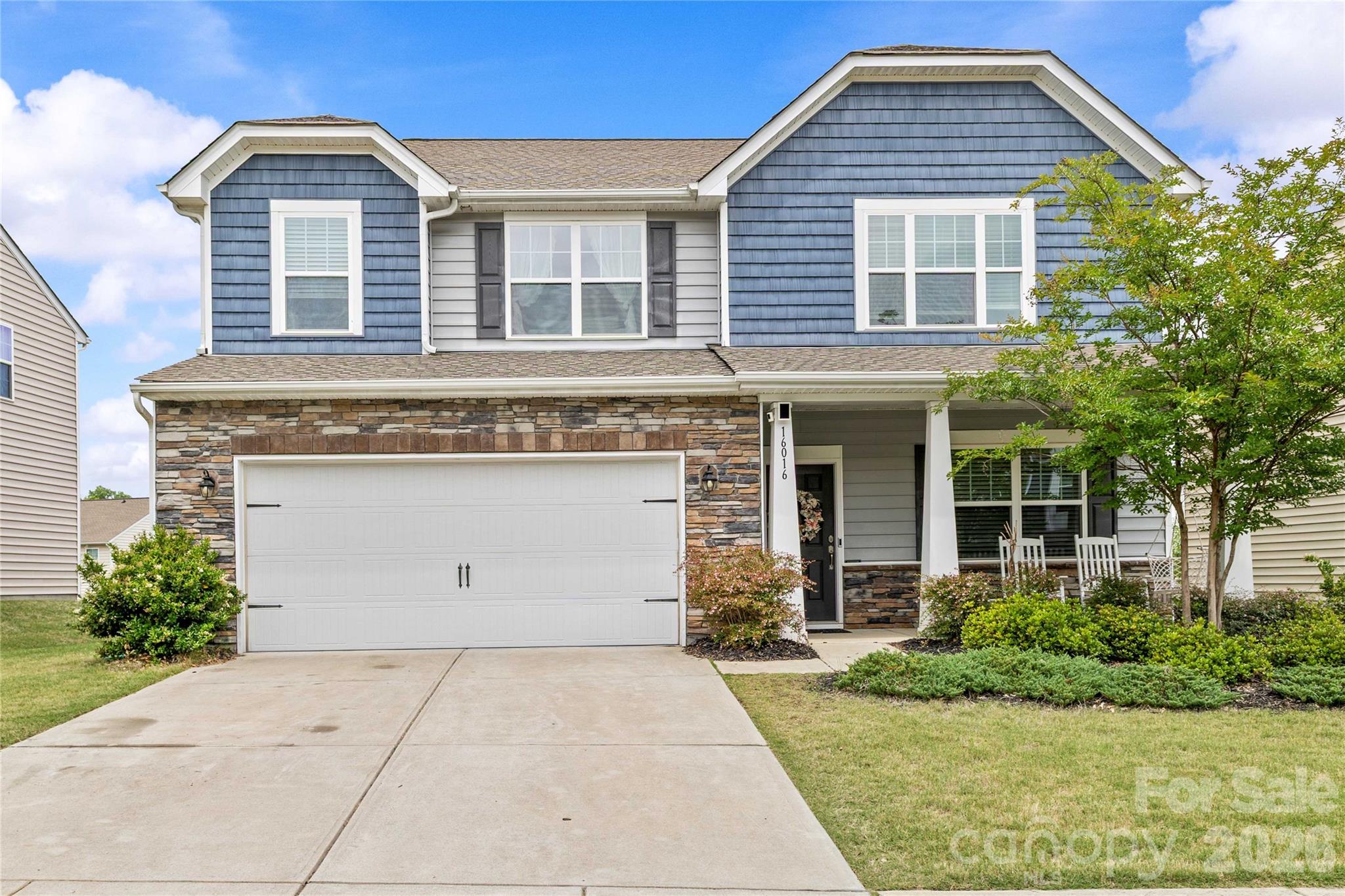 16016 Harbor Hill Drive — Charlotte