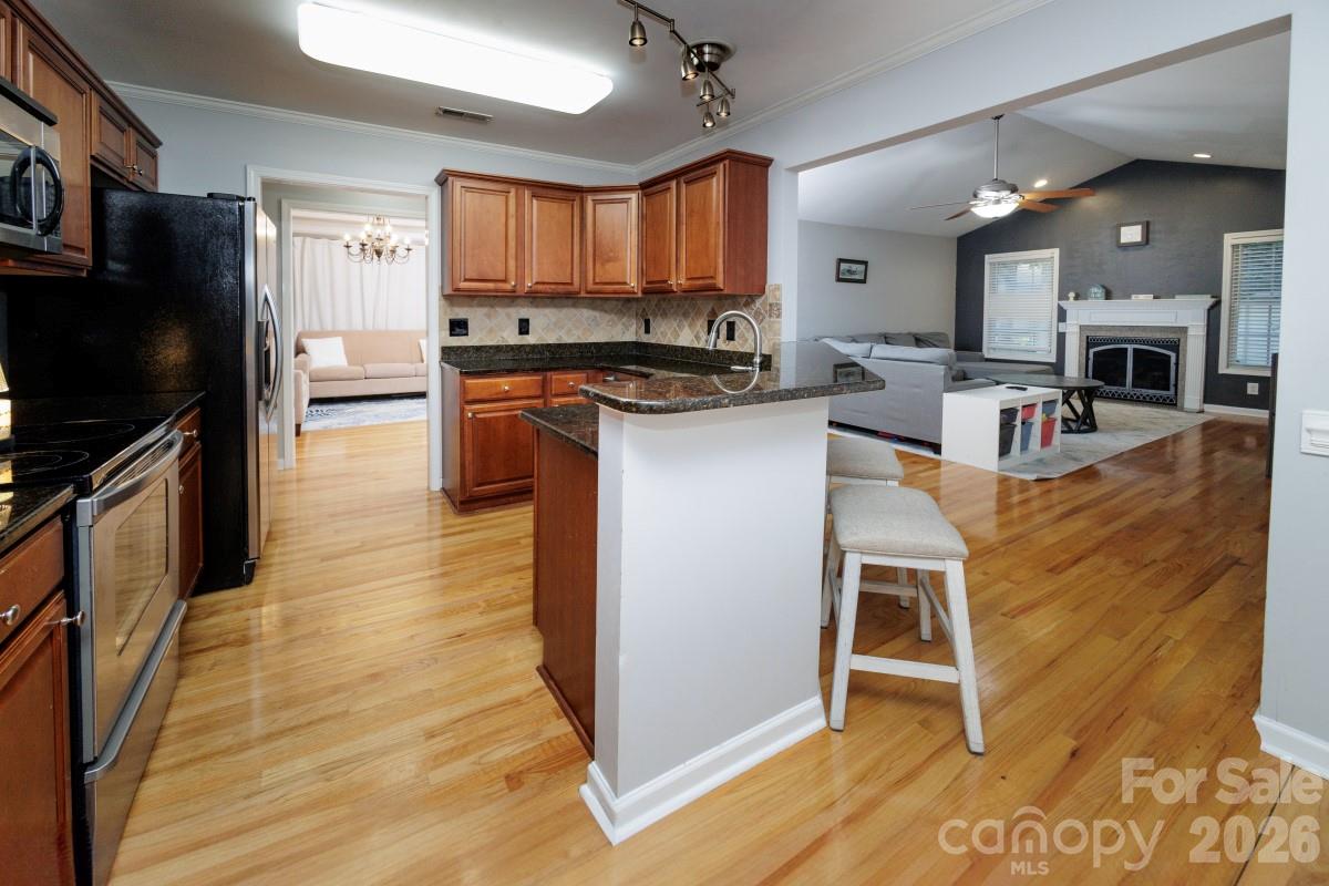 1084 Castlebrook Drive — Salisbury