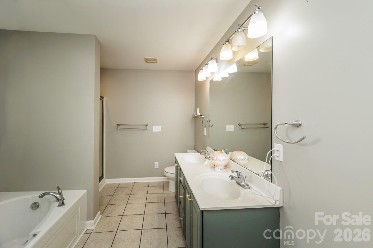 1084 Castlebrook Drive — Salisbury