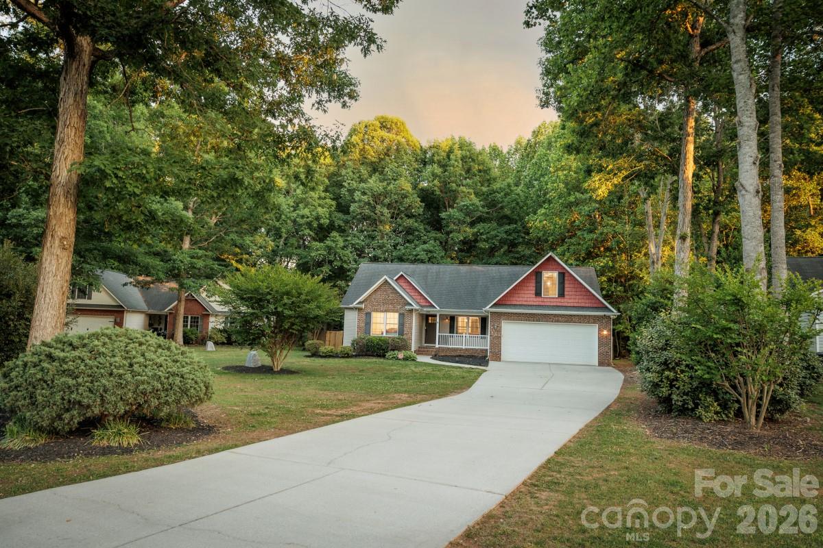 1084 Castlebrook Drive — Salisbury