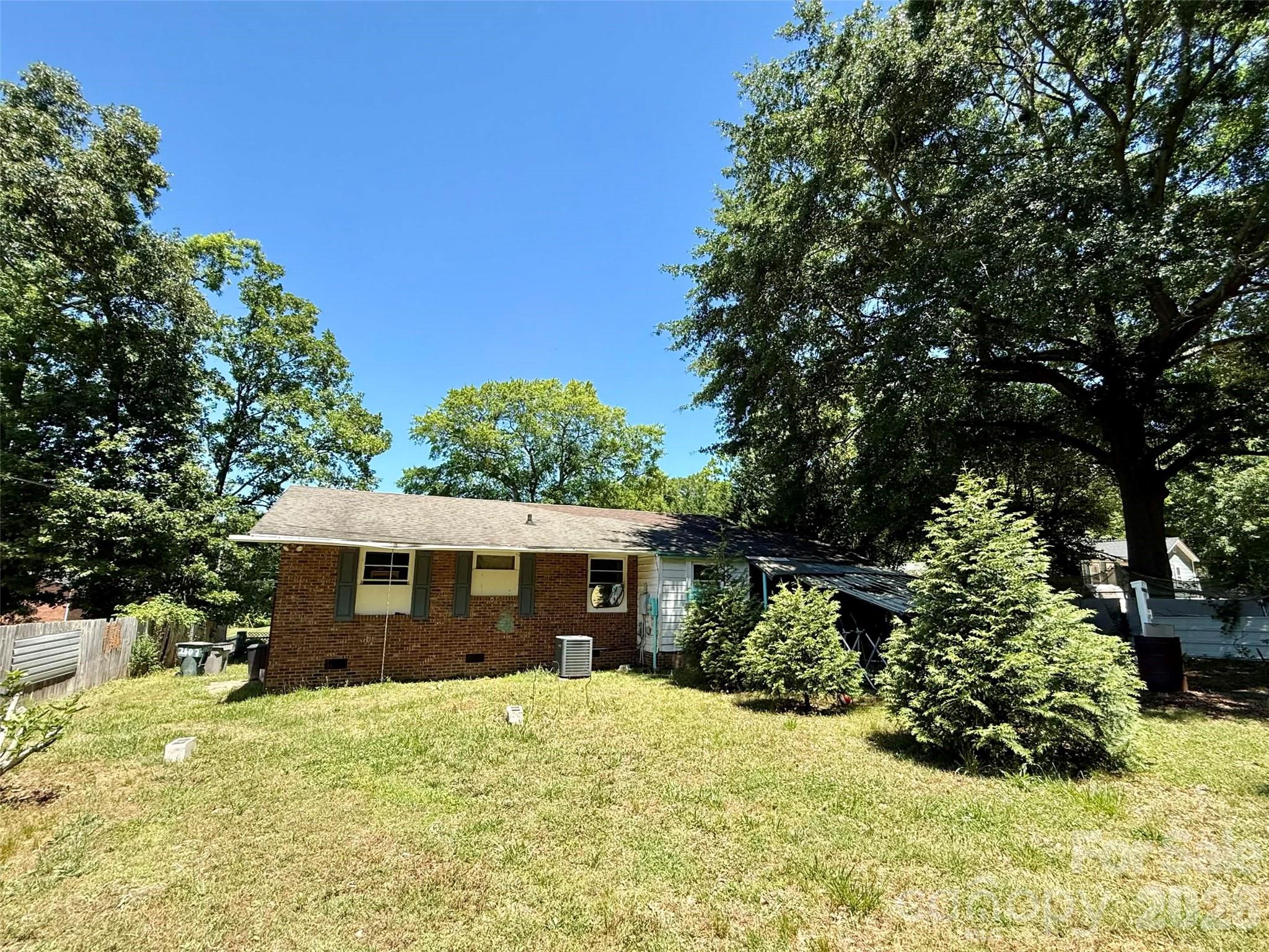2607 Crescent Lane — Gastonia