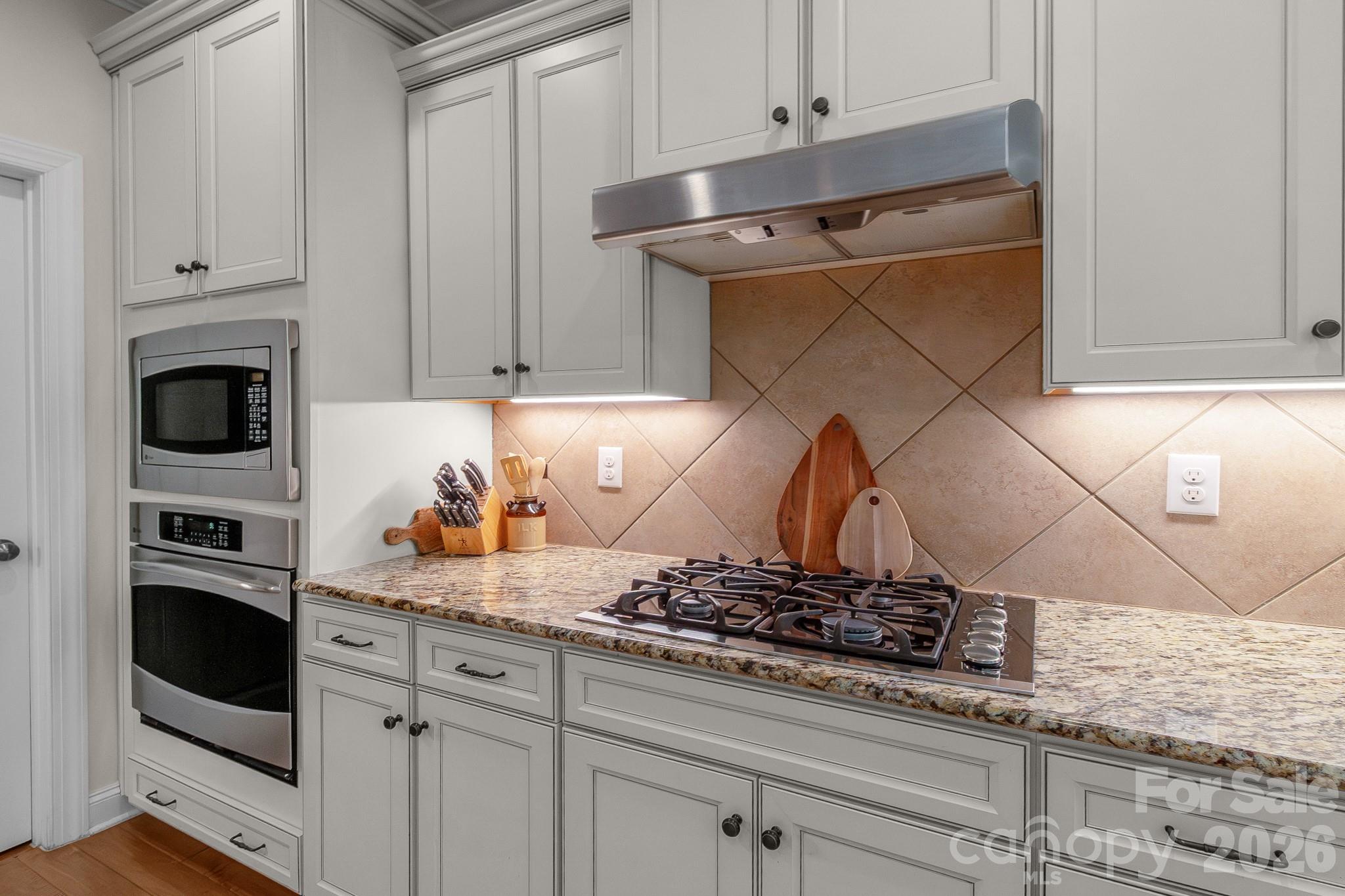 2015 Madeira Circle — Waxhaw