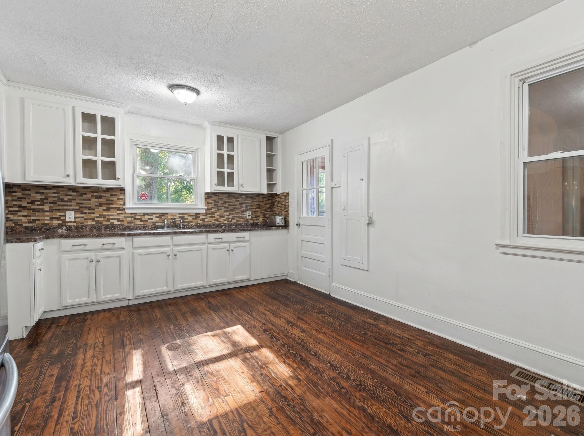 2120 Amesbury Avenue — Charlotte