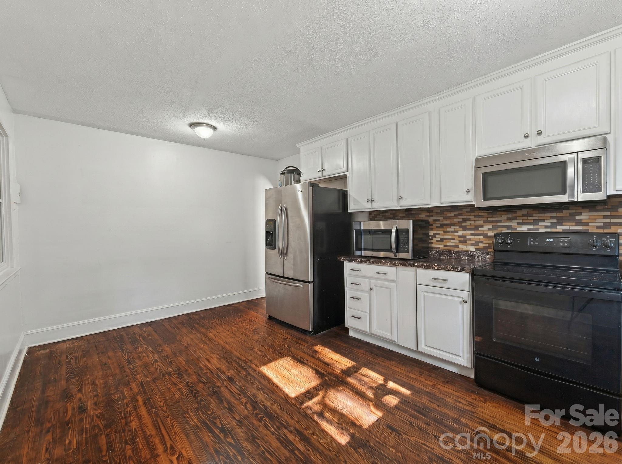2120 Amesbury Avenue — Charlotte