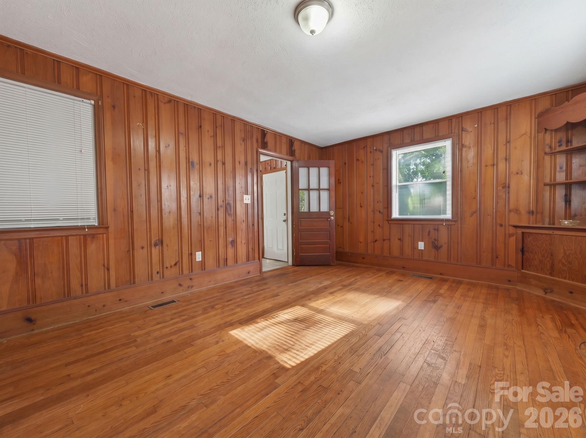 2120 Amesbury Avenue — Charlotte