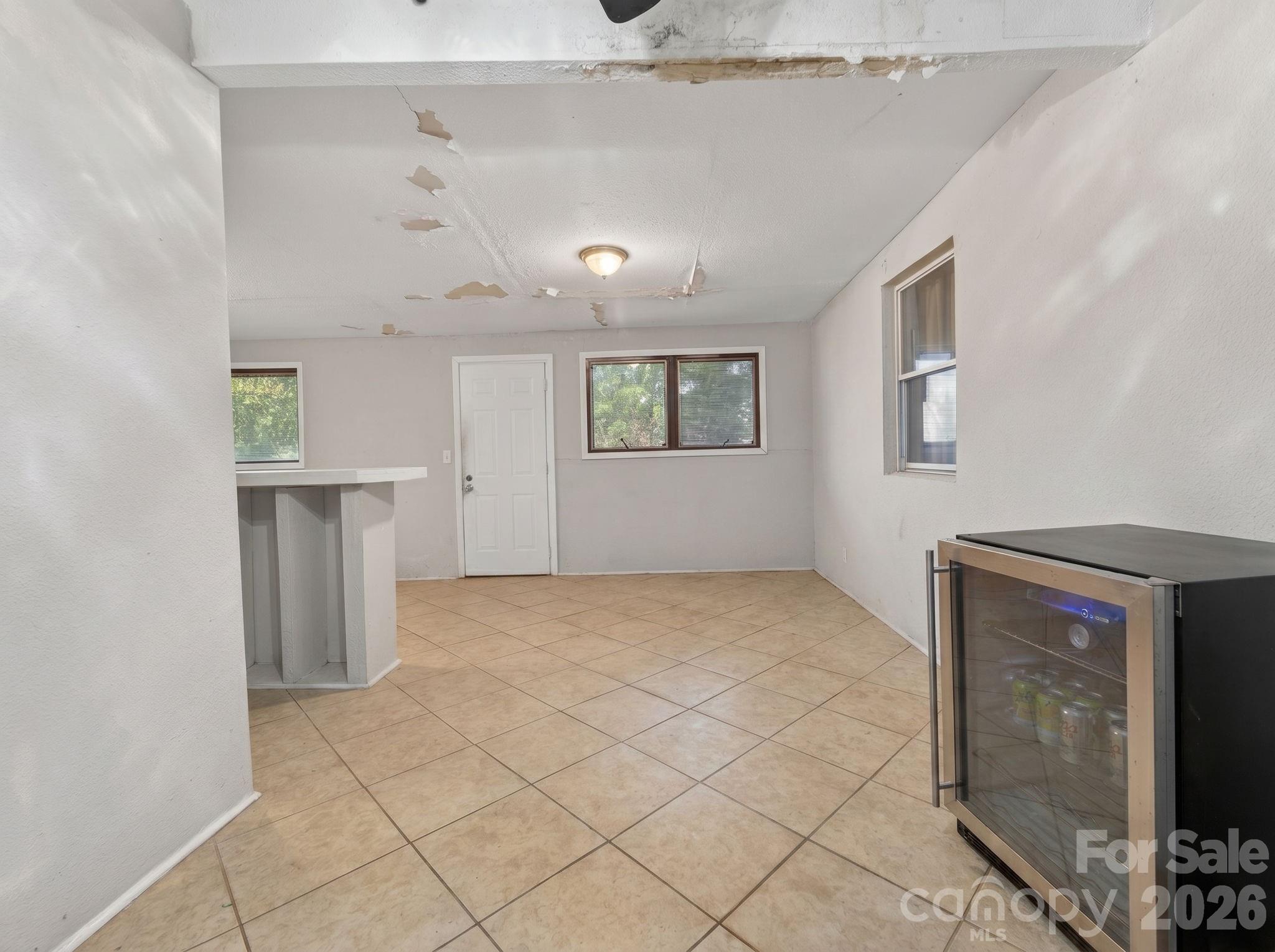 2120 Amesbury Avenue — Charlotte