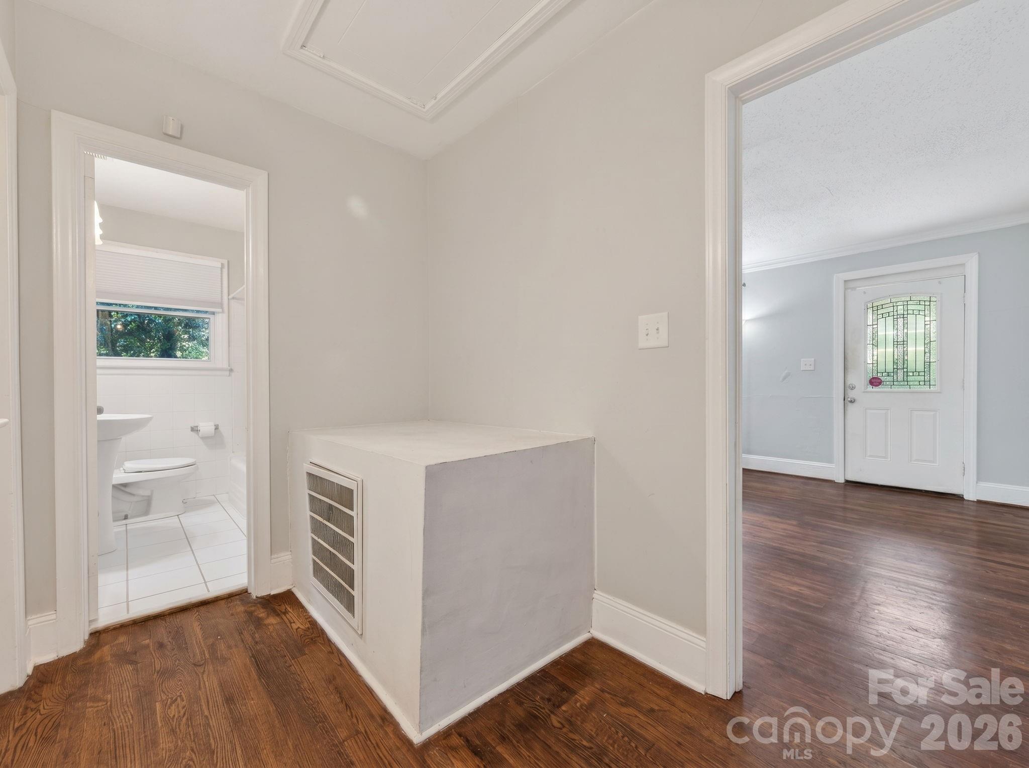 2120 Amesbury Avenue — Charlotte