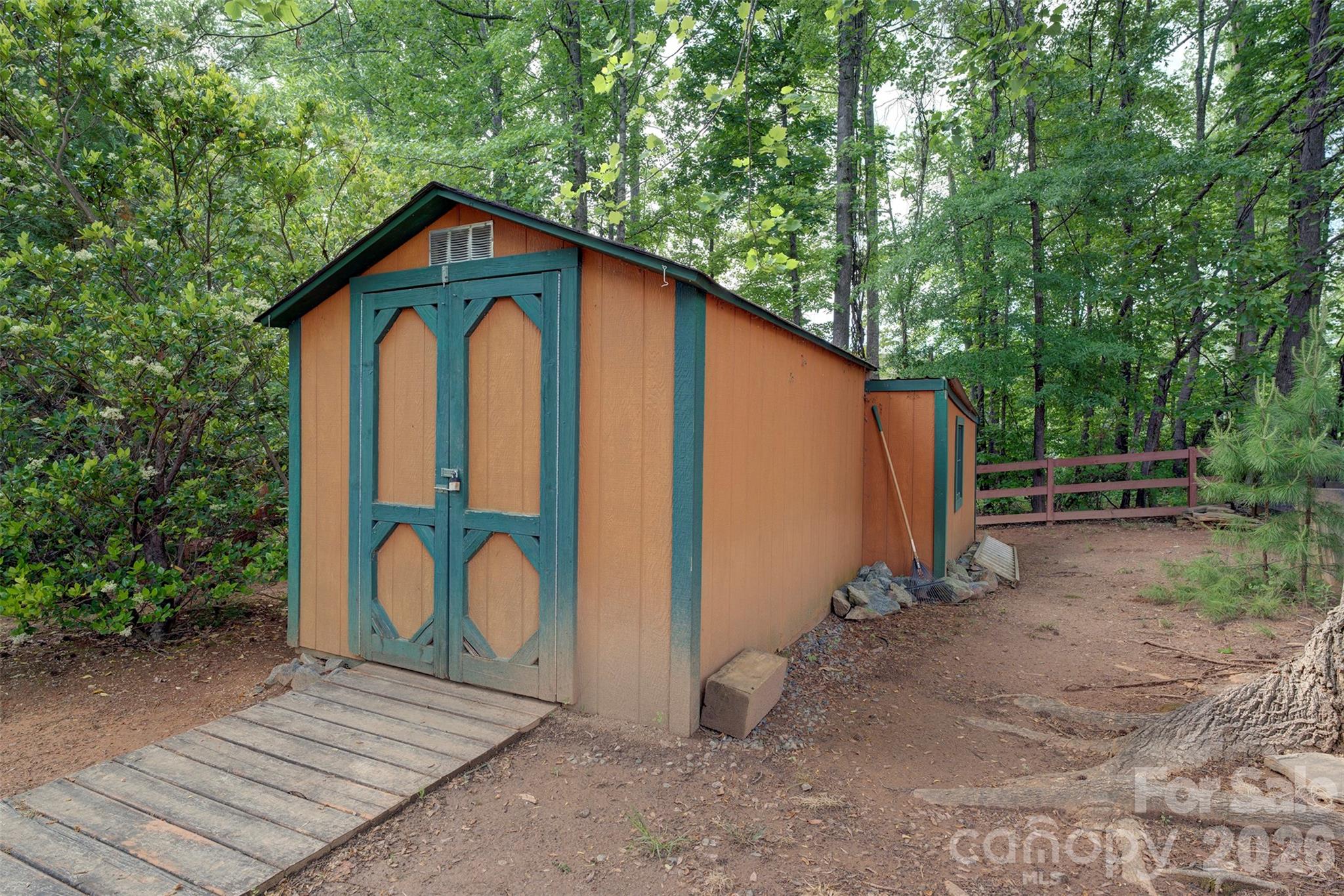 15425 E Rocky River Road — Davidson