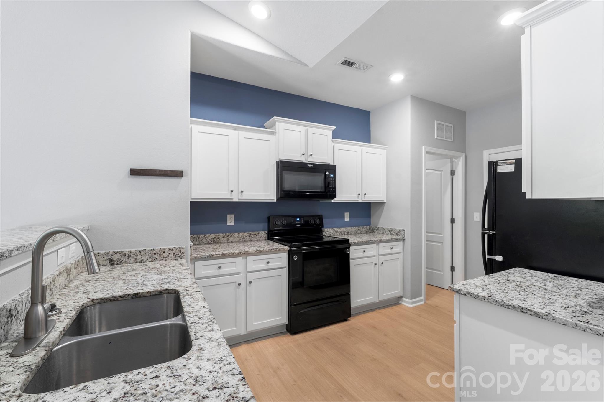 7318 Cuddington Drive — Charlotte