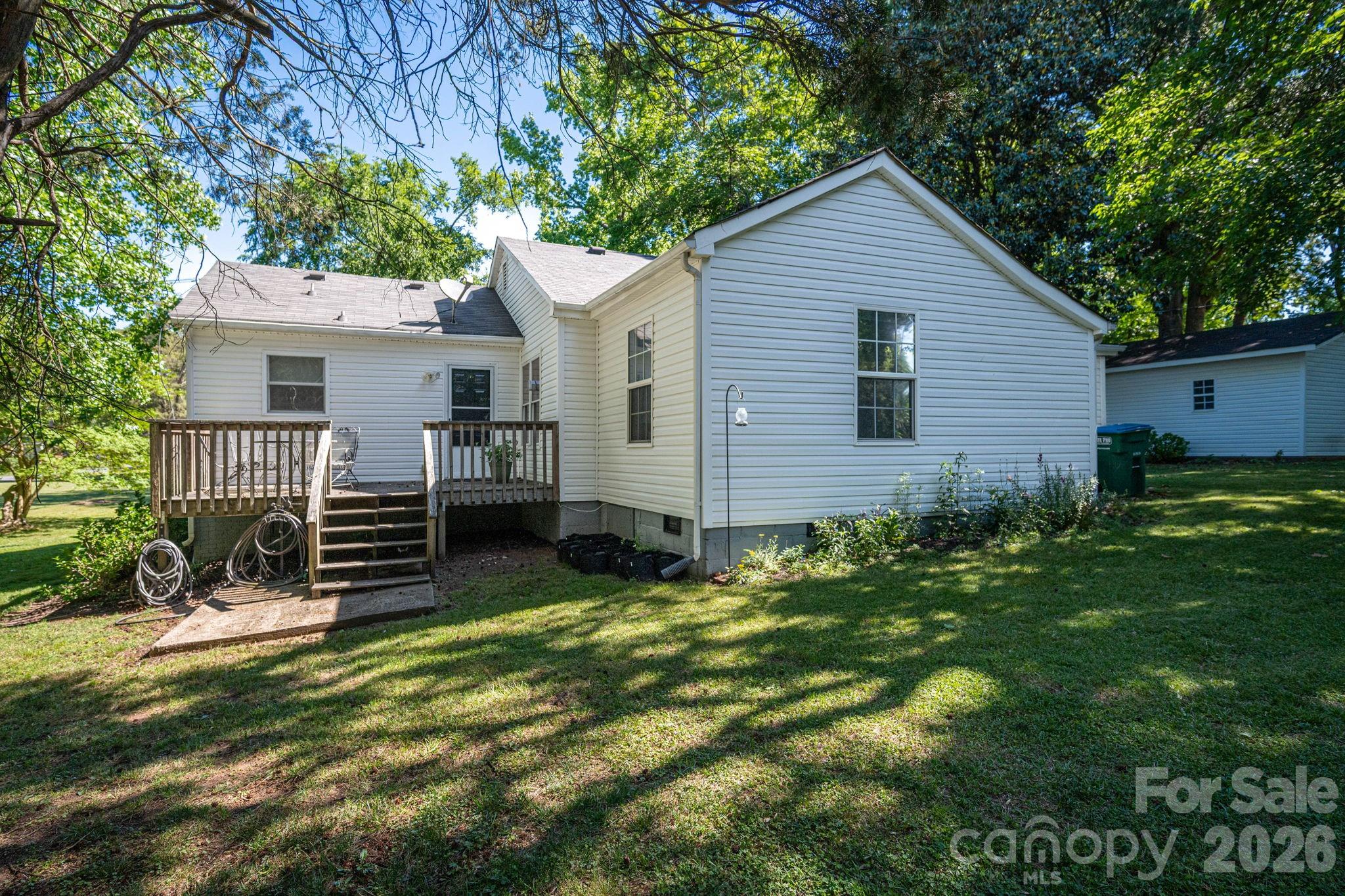 501 S 6th Street — Bessemer City