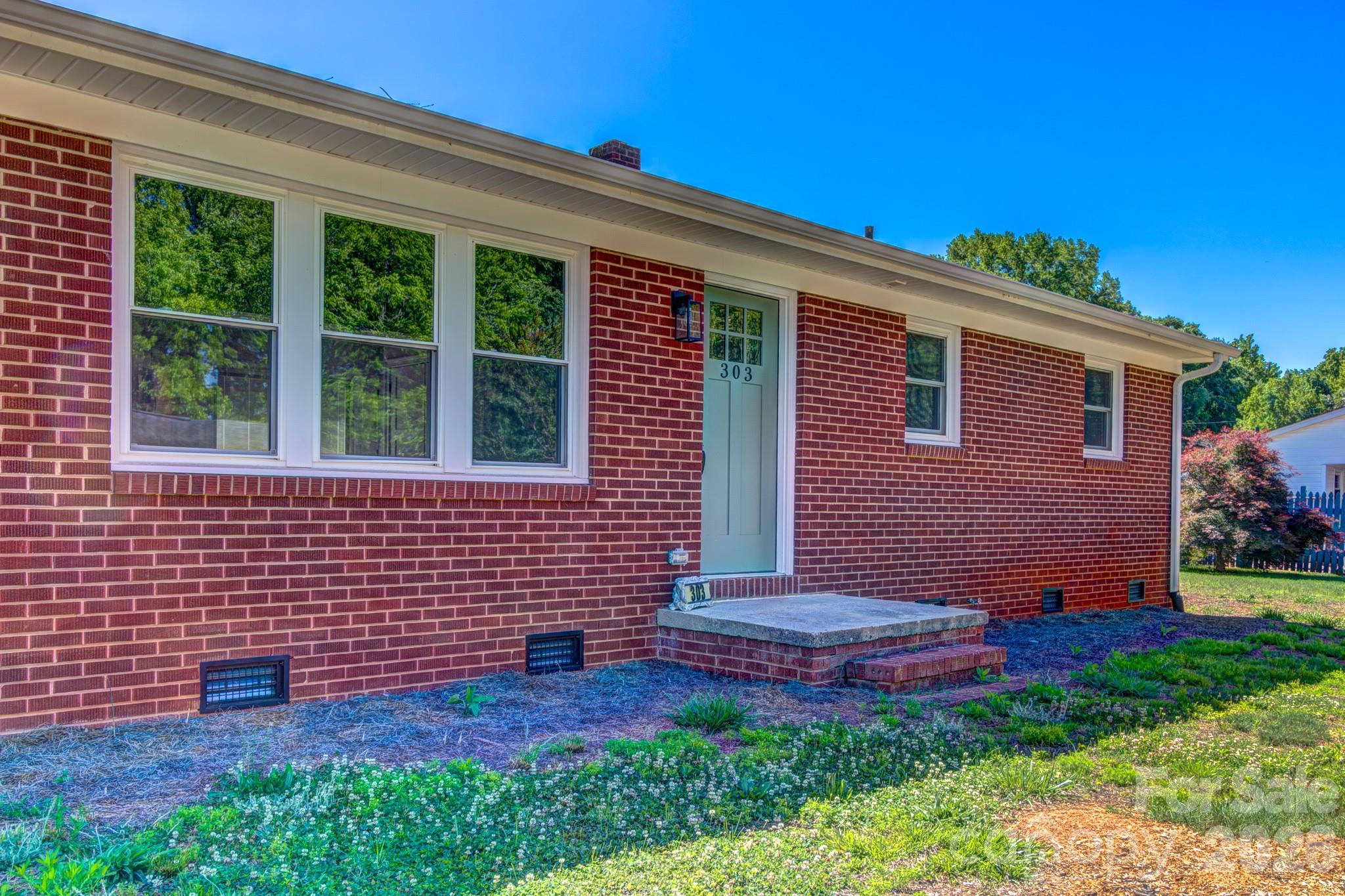 303 Mark Street — Cherryville
