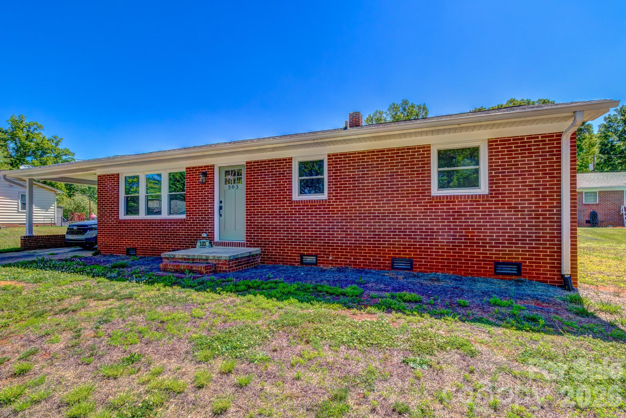 303 Mark Street — Cherryville