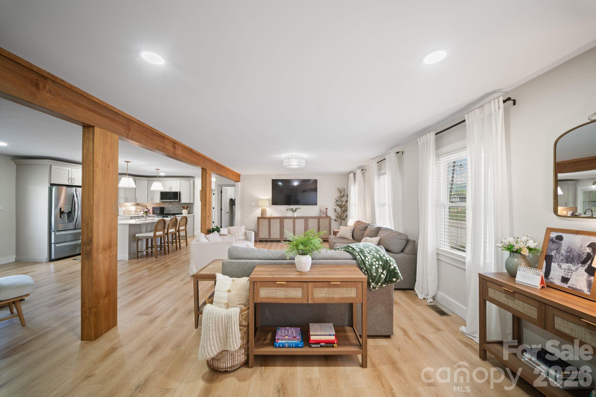 97 Paul Holland Road — Canton