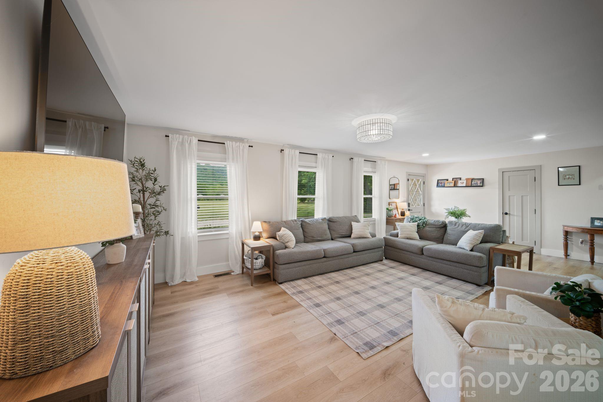 97 Paul Holland Road — Canton