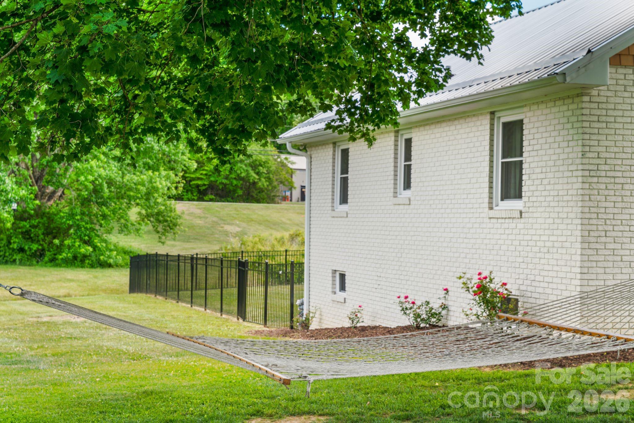 97 Paul Holland Road — Canton