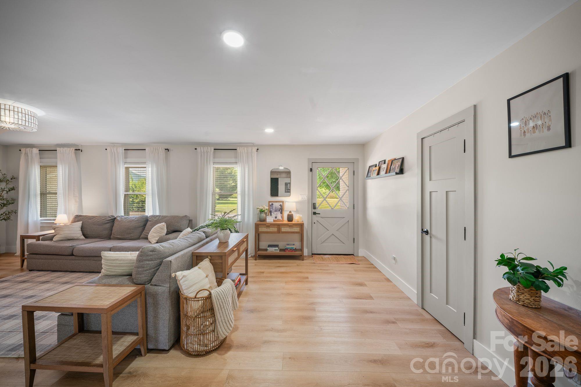 97 Paul Holland Road — Canton