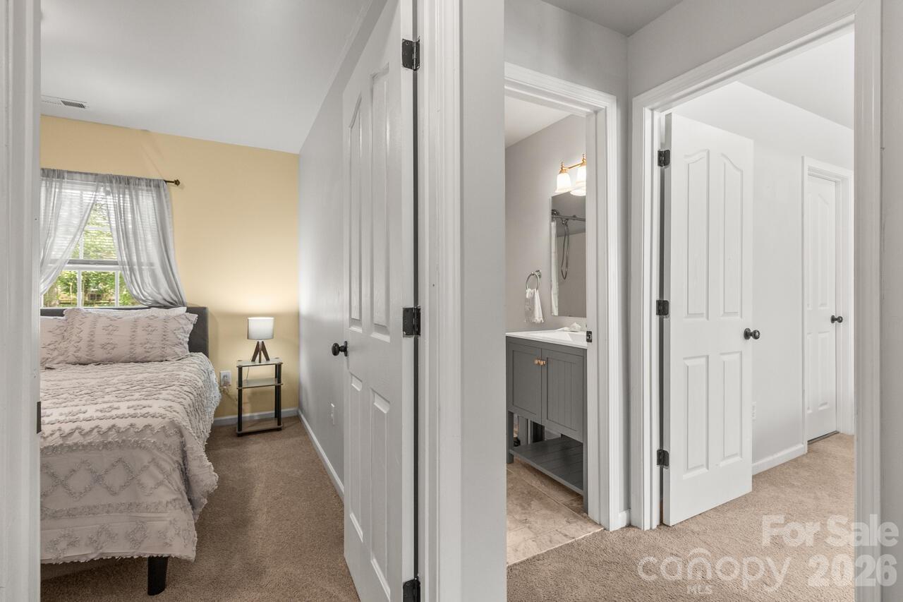 6907 Murray Grey Lane — Charlotte