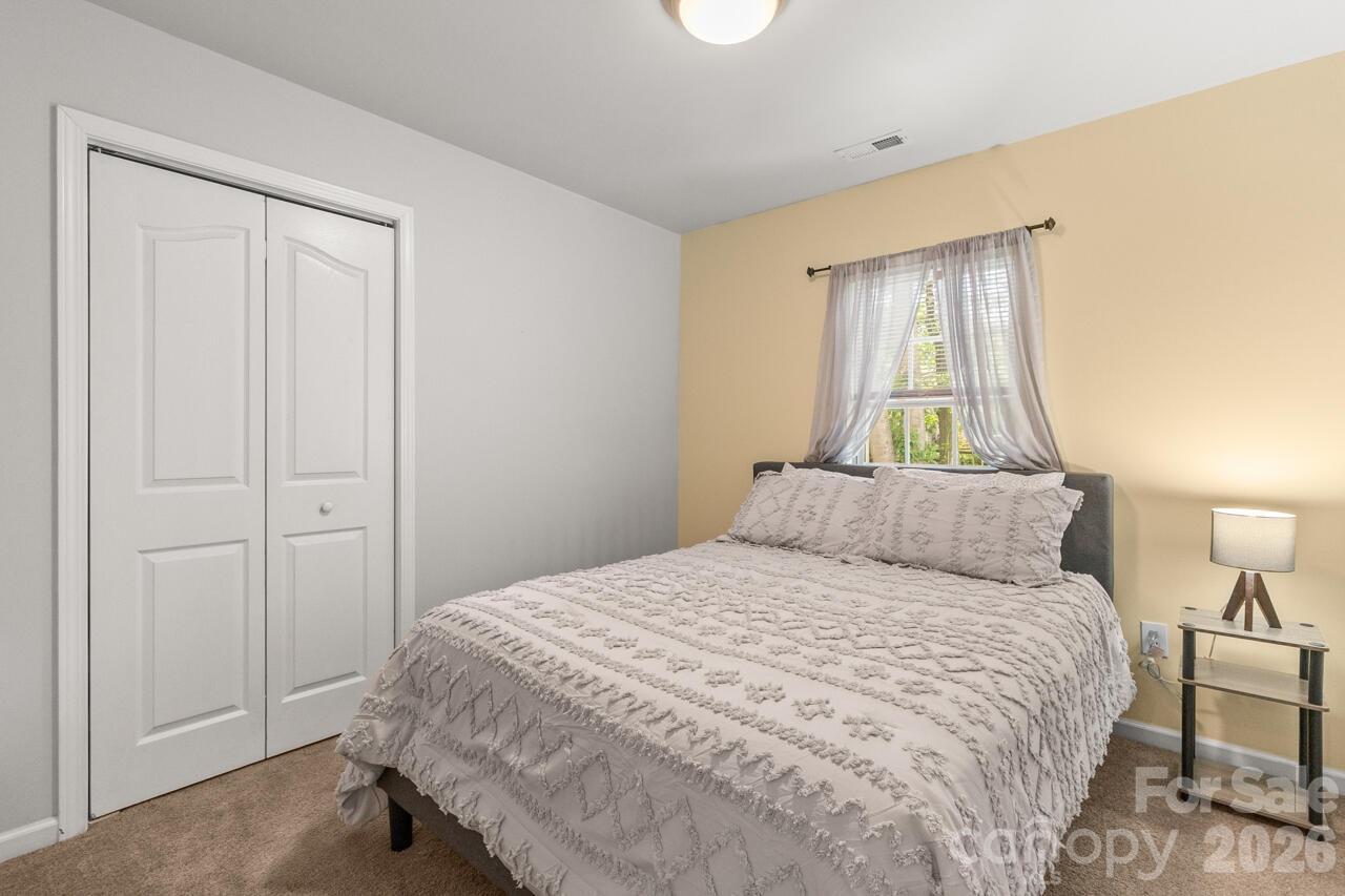 6907 Murray Grey Lane — Charlotte