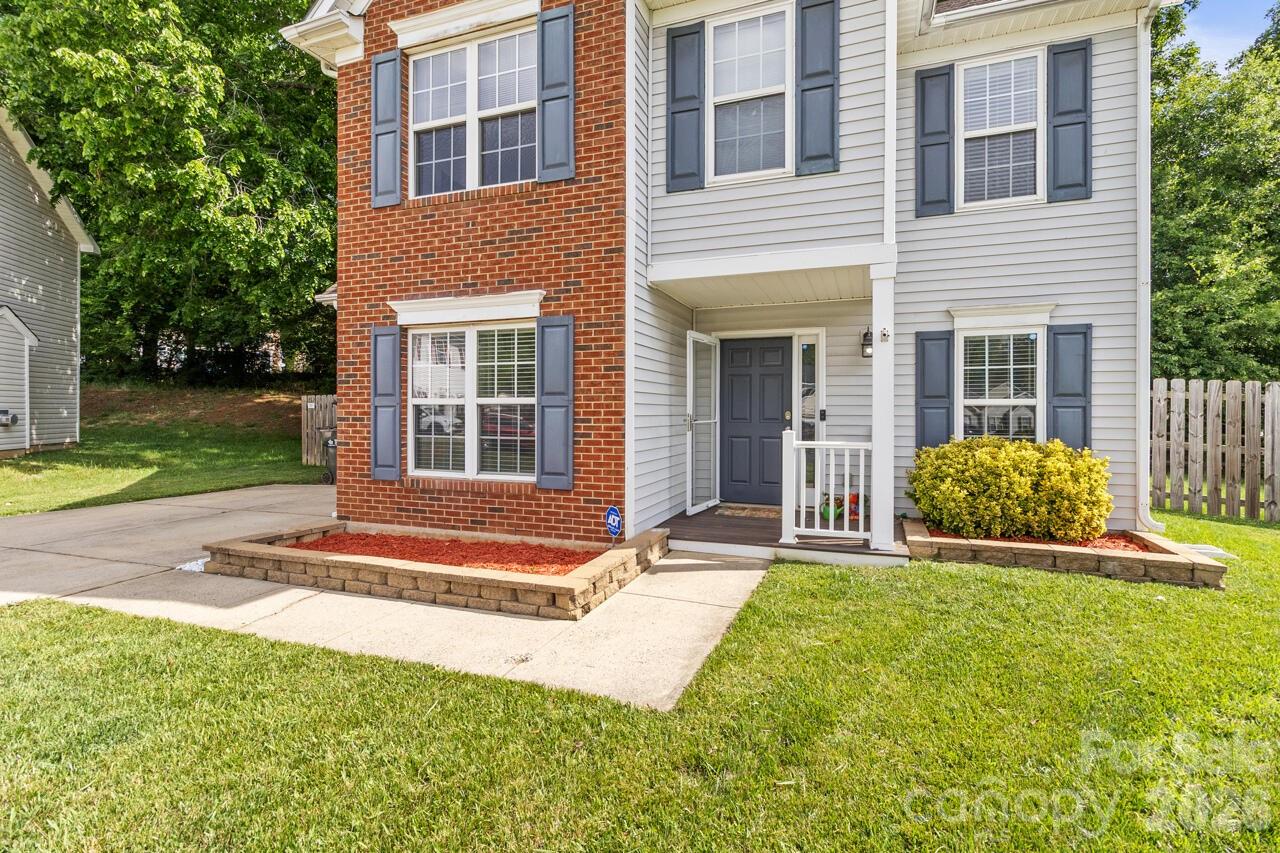 6907 Murray Grey Lane — Charlotte