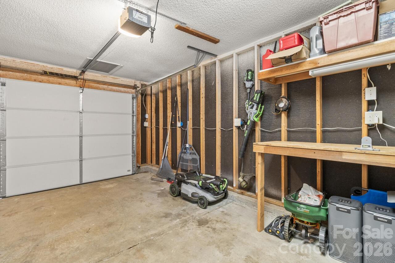 6907 Murray Grey Lane — Charlotte