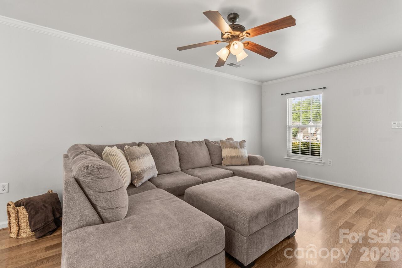 6907 Murray Grey Lane — Charlotte