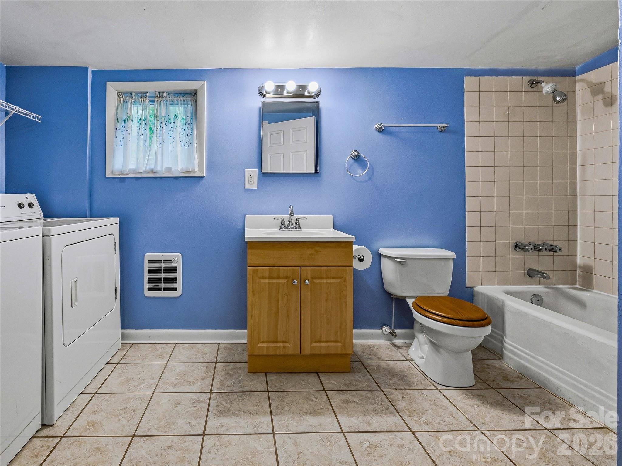 506 Johnston School Road — Asheville