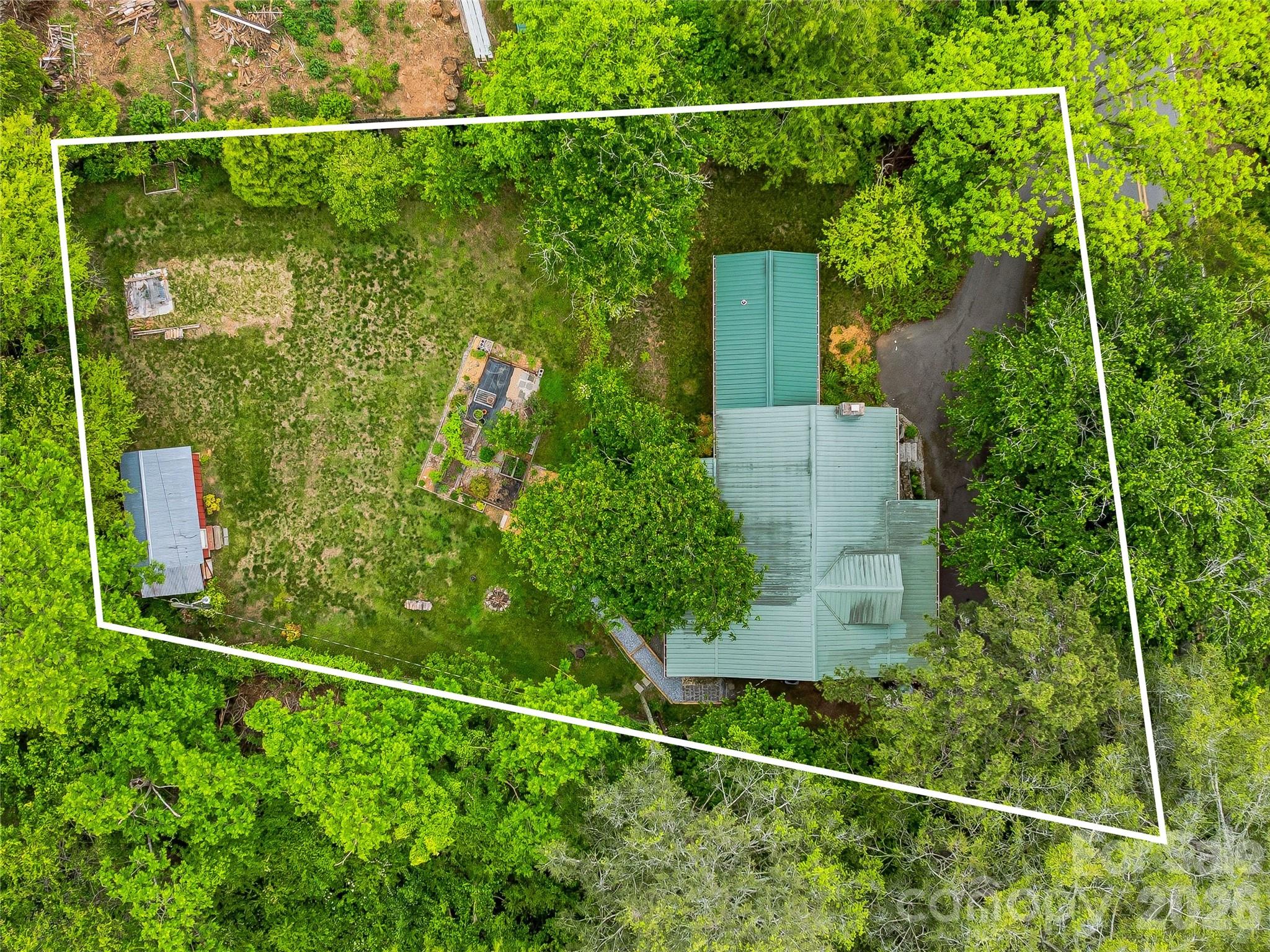 506 Johnston School Road — Asheville