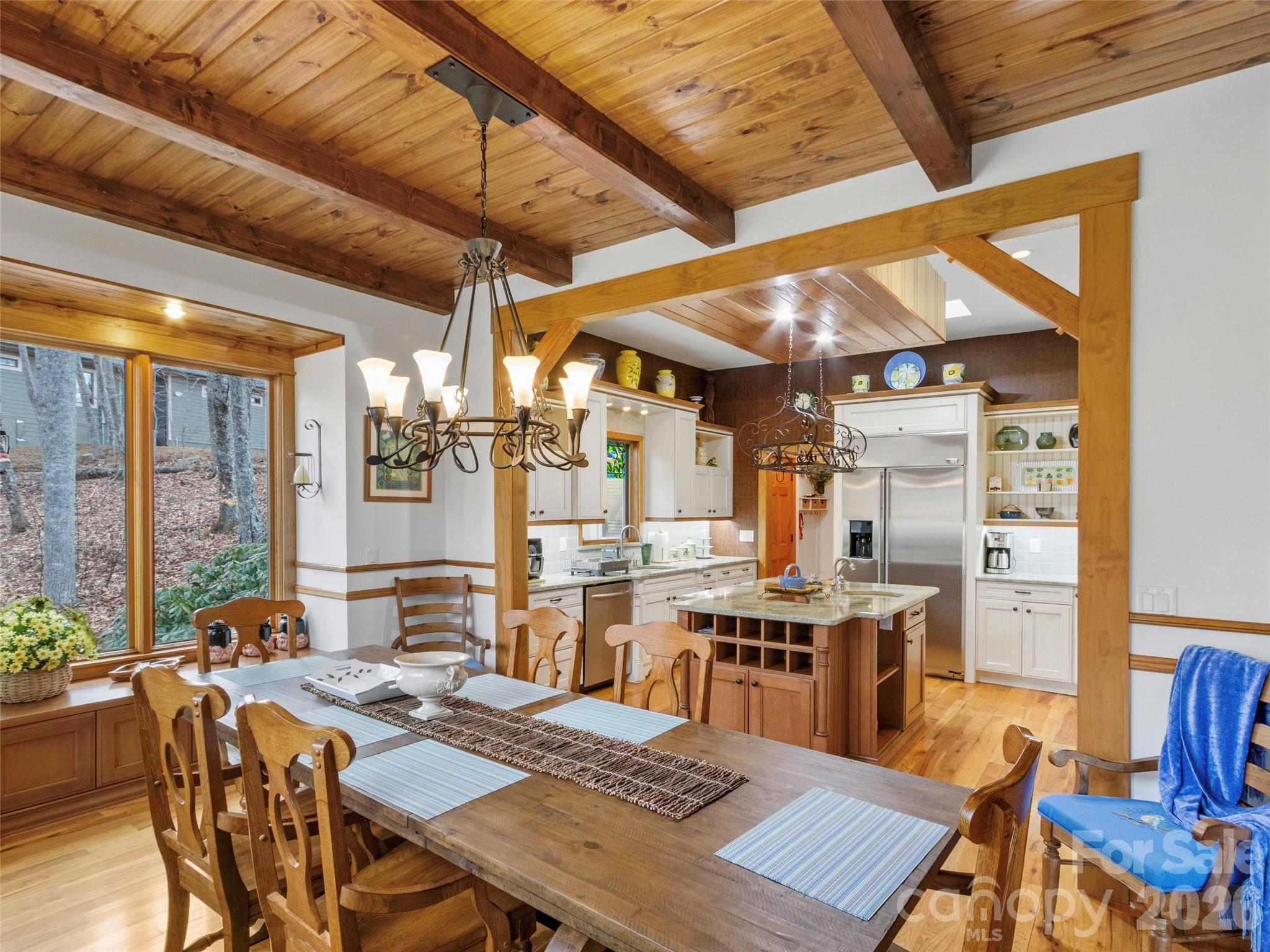 324 Austin Mountain Drive — Burnsville