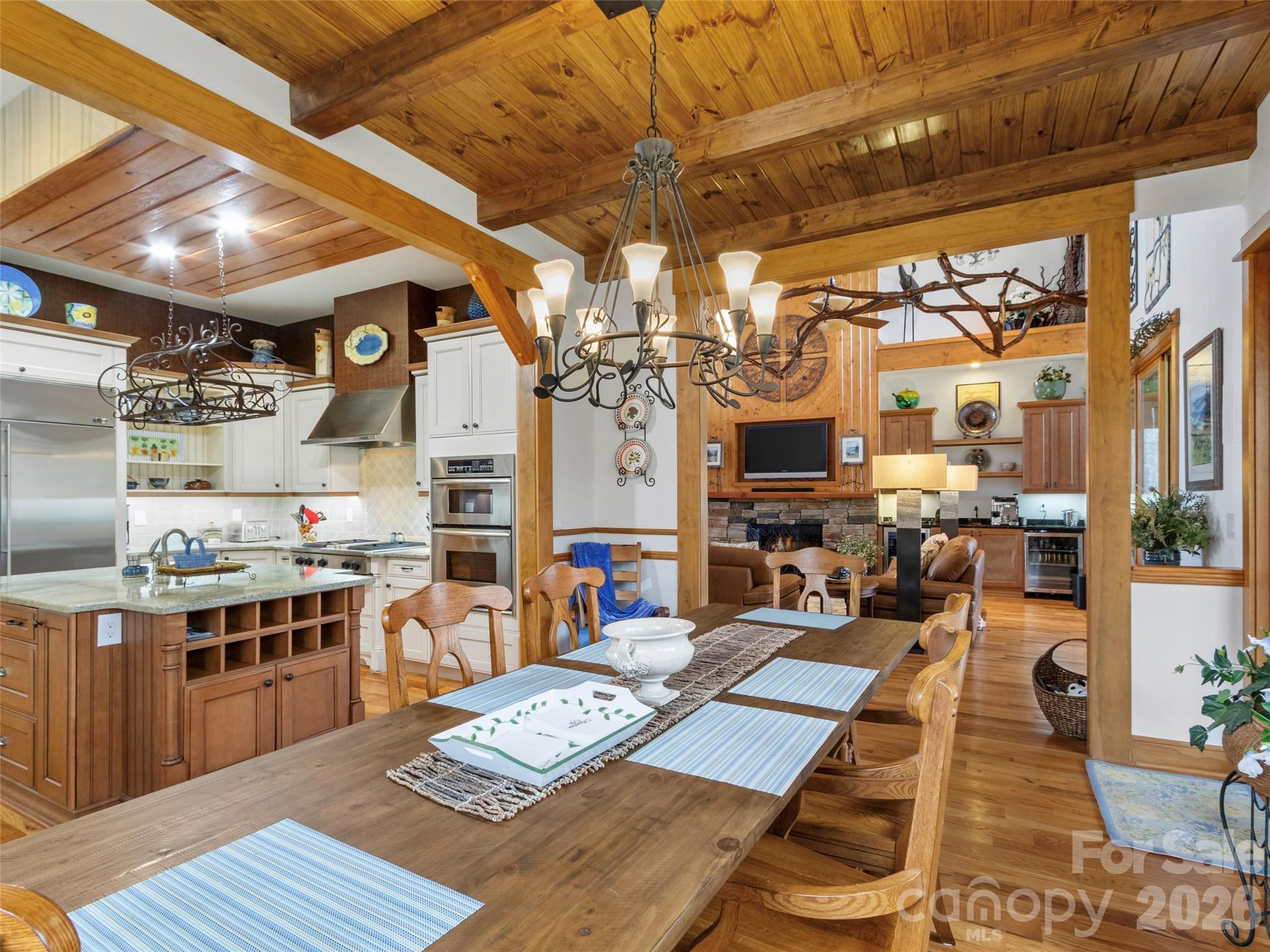 324 Austin Mountain Drive — Burnsville