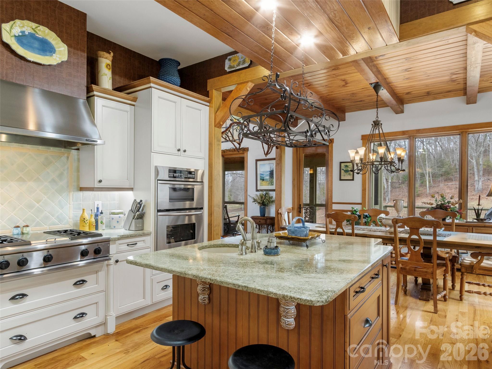 324 Austin Mountain Drive — Burnsville