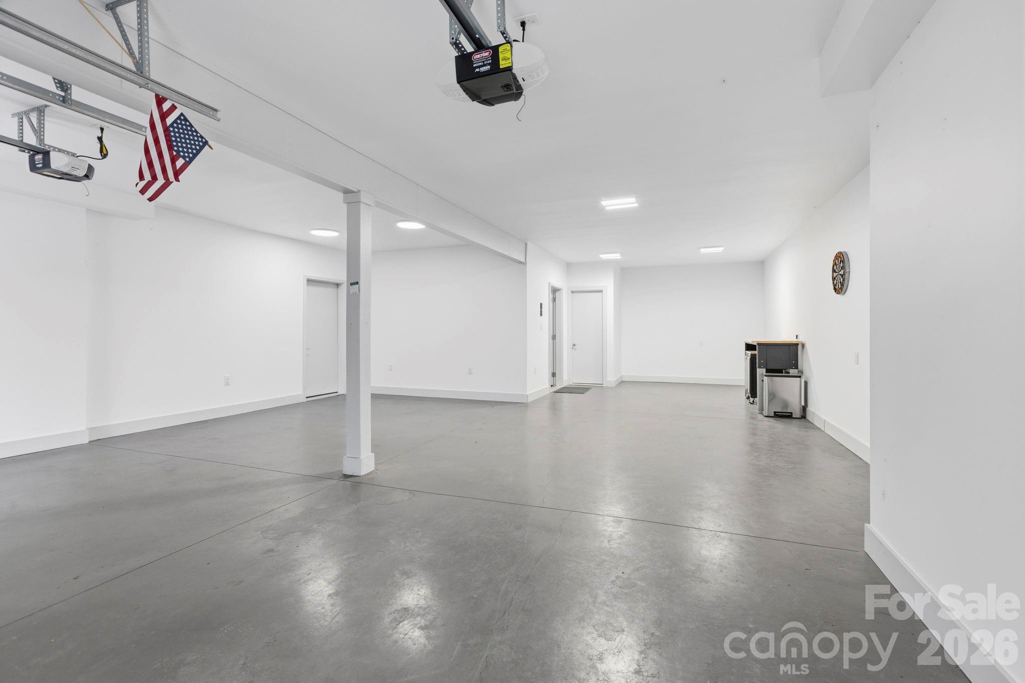 22 Lara Drive — Mills River