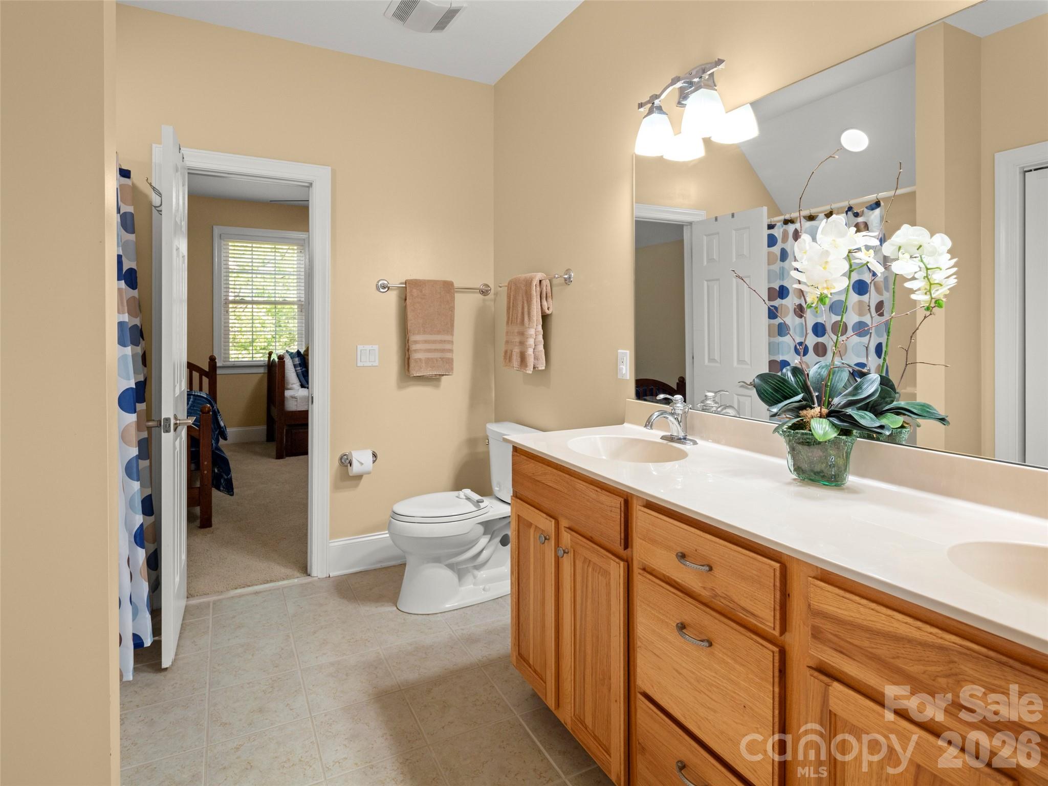 47 Drakes Meadow Lane — Arden