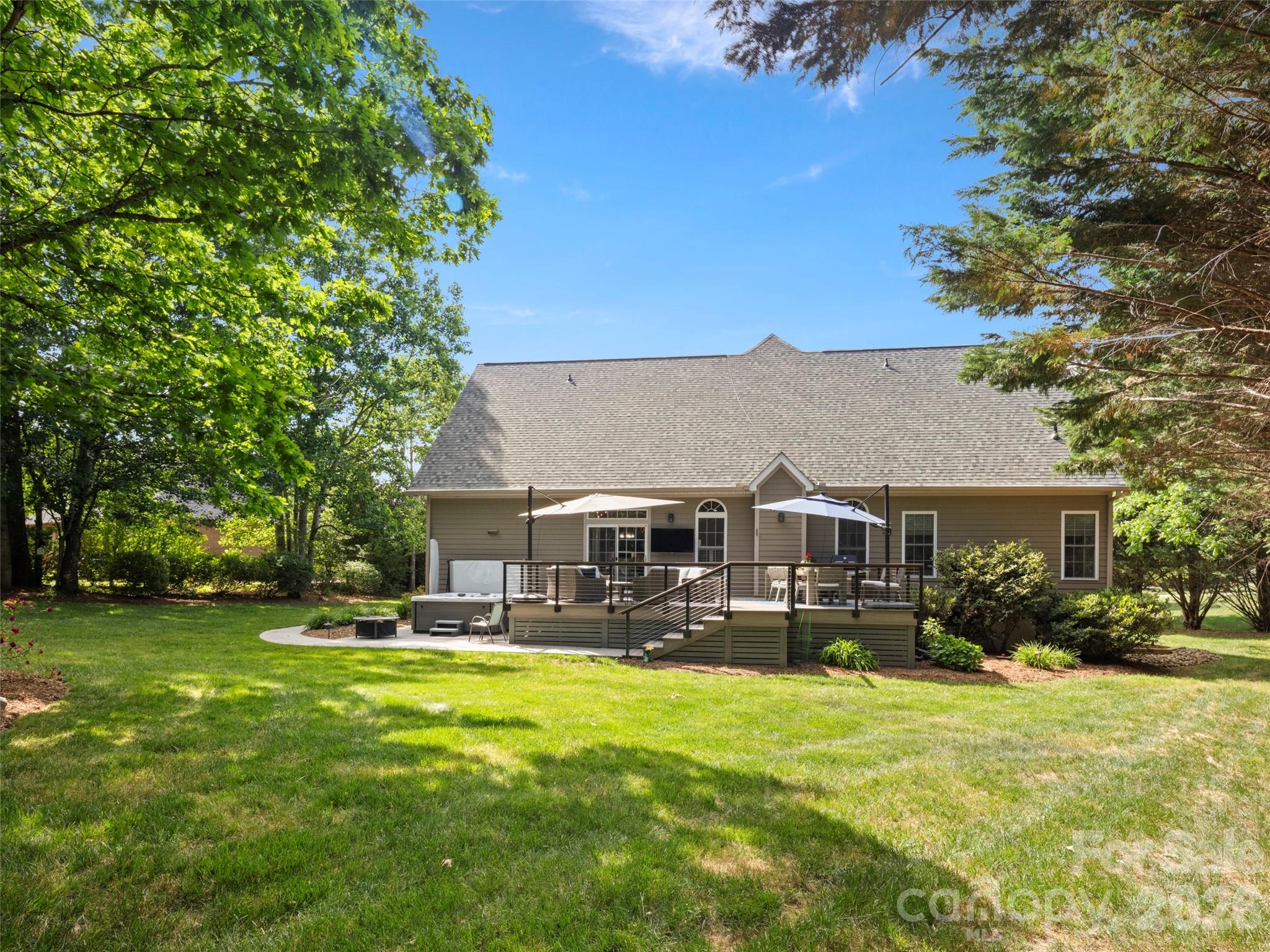 47 Drakes Meadow Lane — Arden